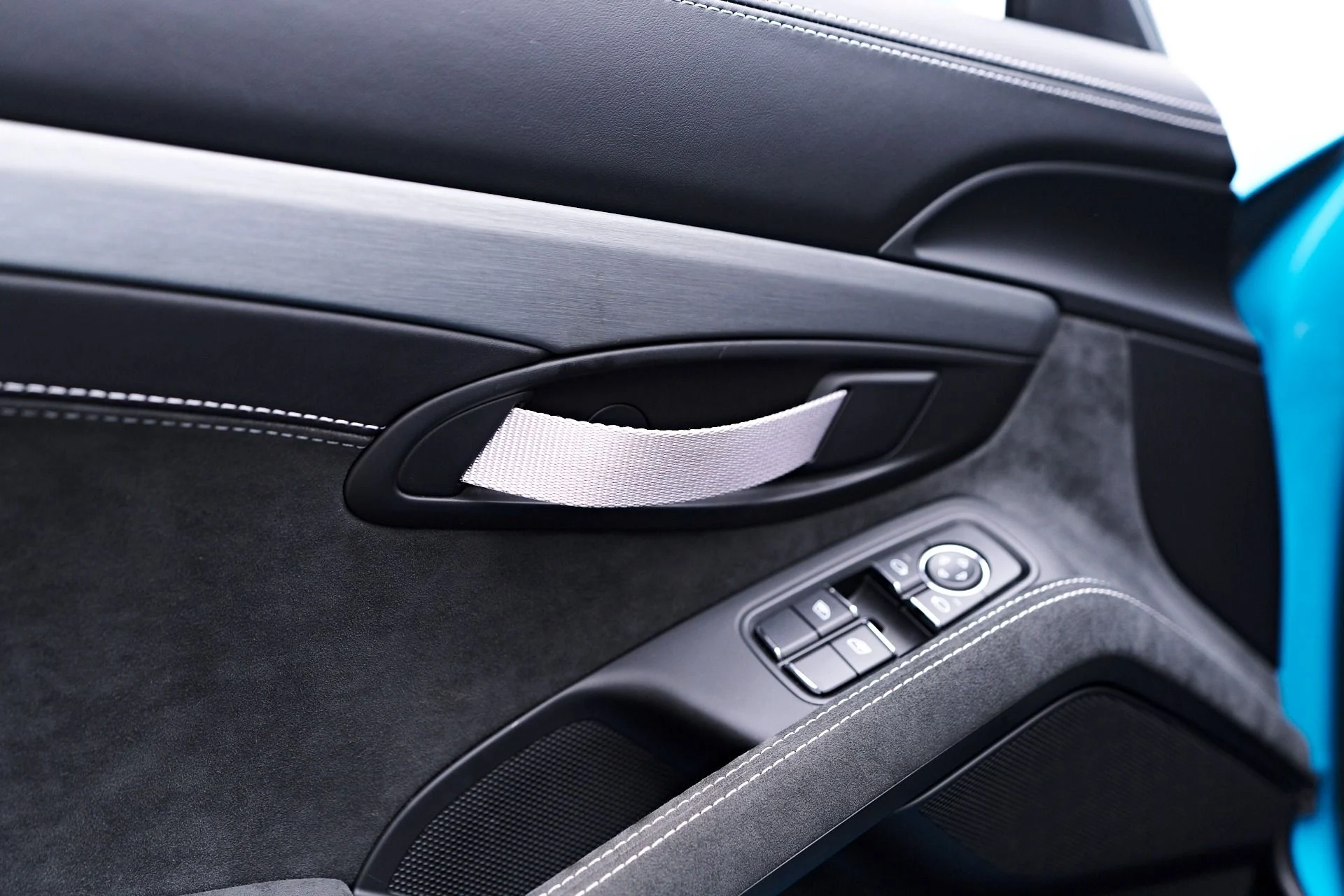 mph039_2448023830_Used_2021_Porsche_718_Cayman_GT_4_1753215060_ff1e7a47ef