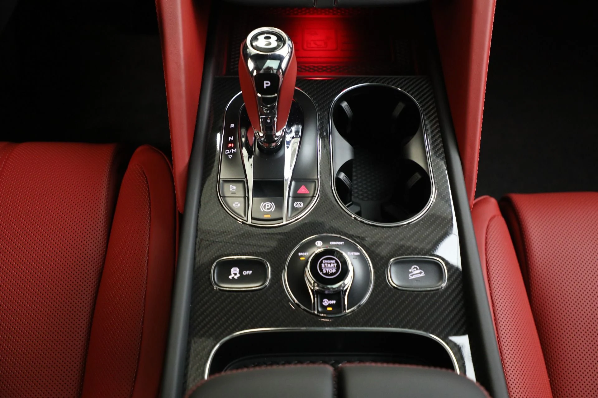 mph039_2448256133_New_2025_Bentley_Bentayga_V8_3c3318f60c