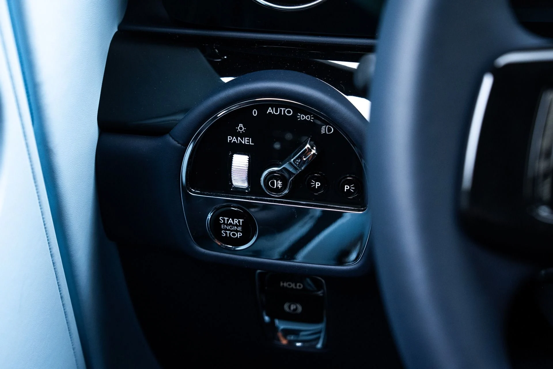 mph039_2460350698_Used_2024_Rolls_Royce_Spectre_1775065023_8806a2783b