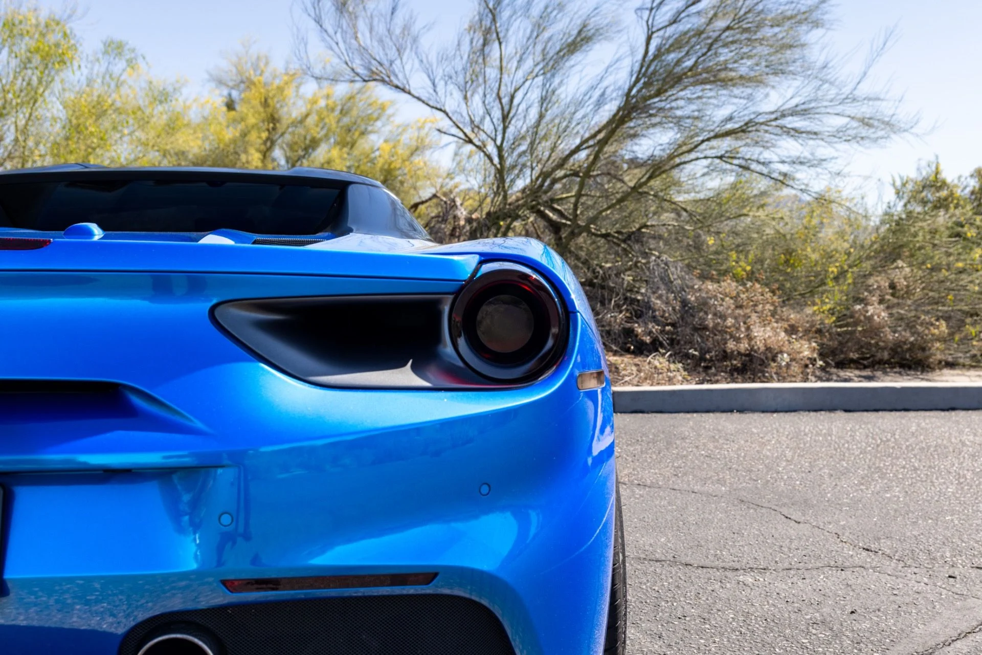 mph039_2470403857_Used_2017_Ferrari_488_Spider_1774722823_e17402c6c0