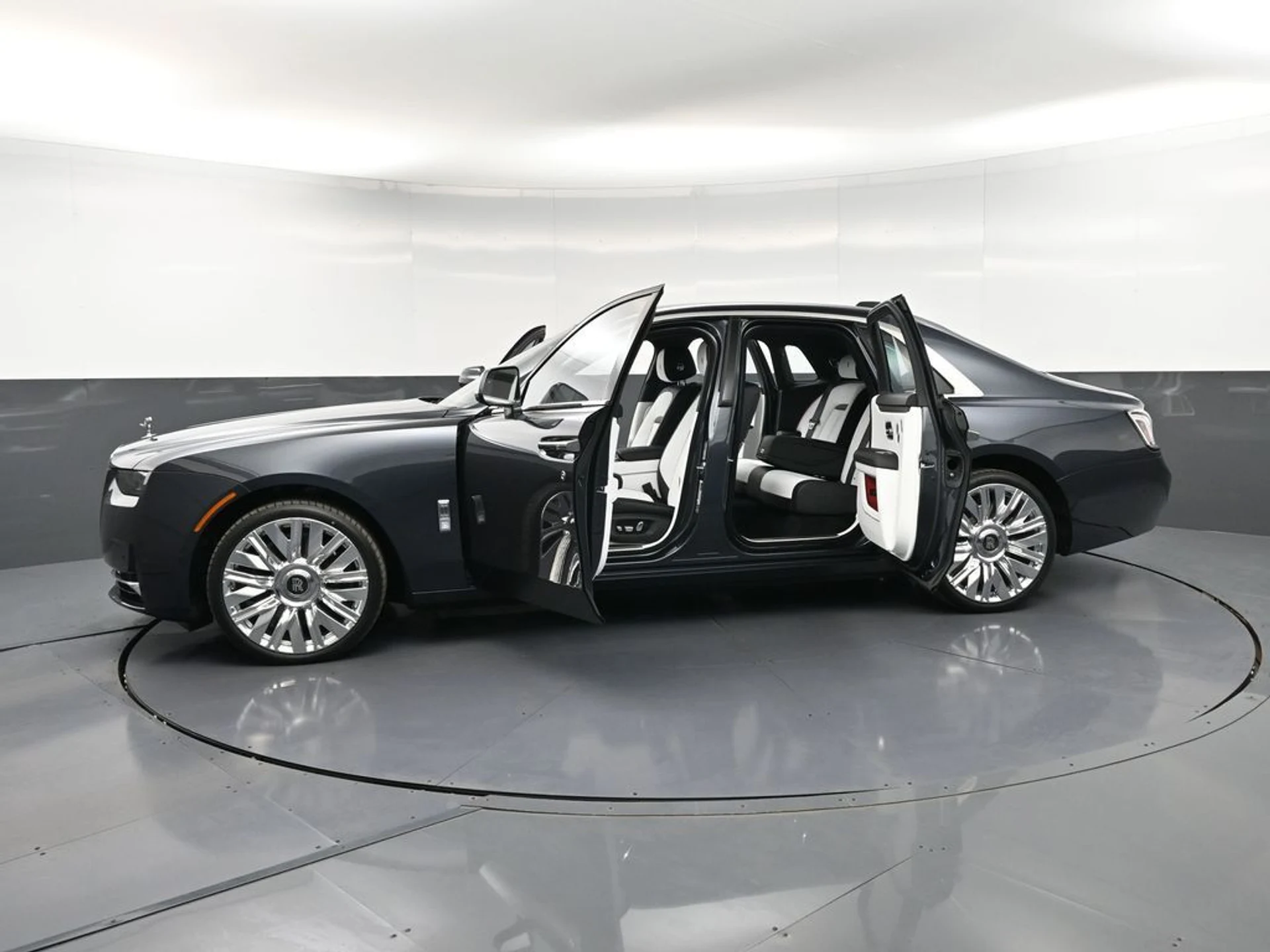 mph039_2472384175_1b2b11b6_8bdc_4951_b2e2_382e9abbf747_31a307af03