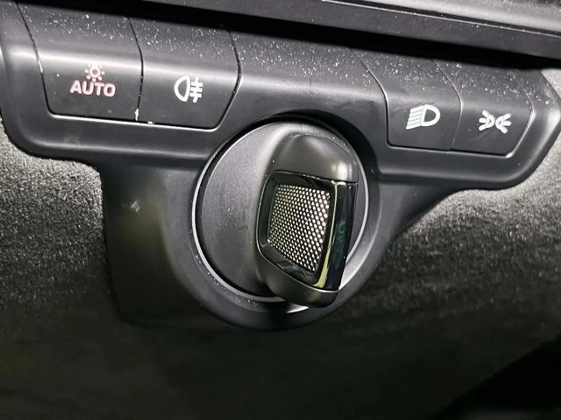 mph039_2485836851_e689b8b729bad35b731ee434ad50aca2x_32e2b197ff