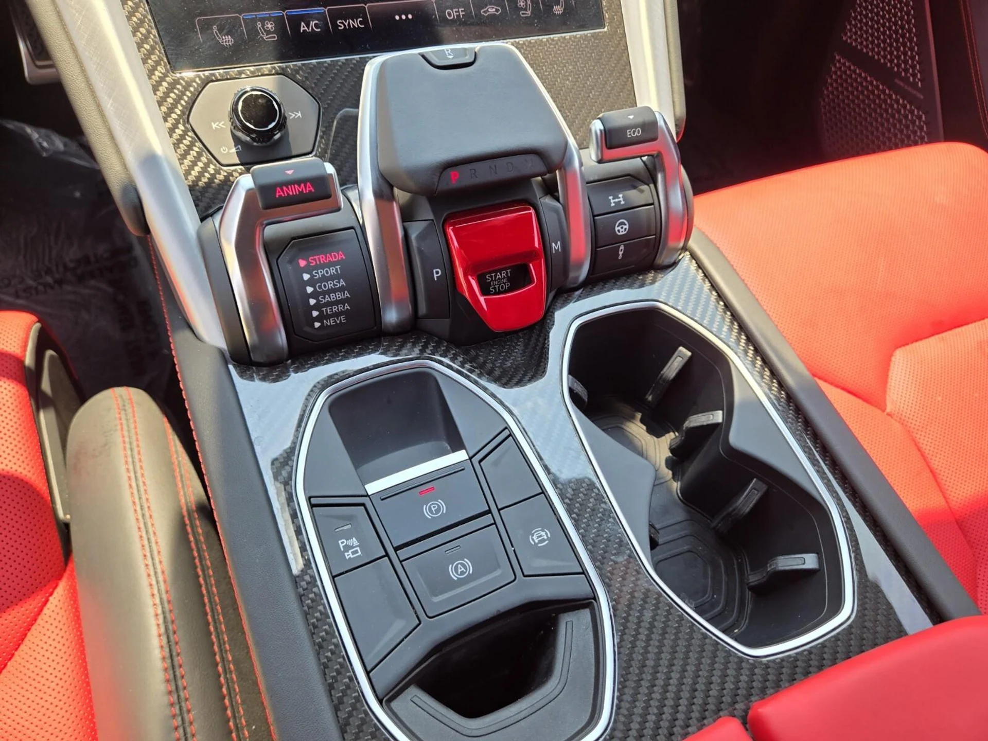 mph039_2490957517_Used_2020_Lamborghini_Urus_1754463427_6594b65b43