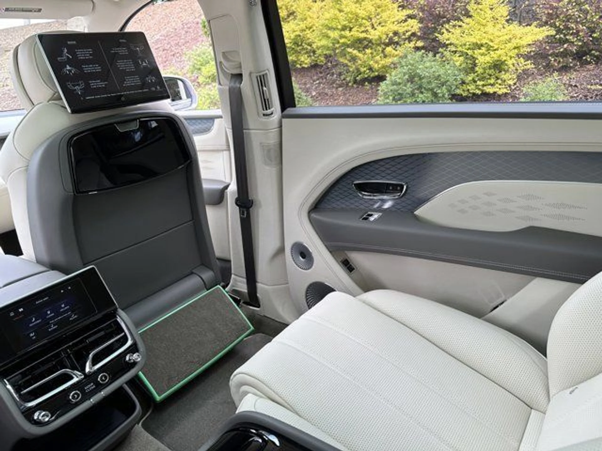 mph039_2495189766_6840f8182cd842029259c8cc8909b968_1f766e03c4