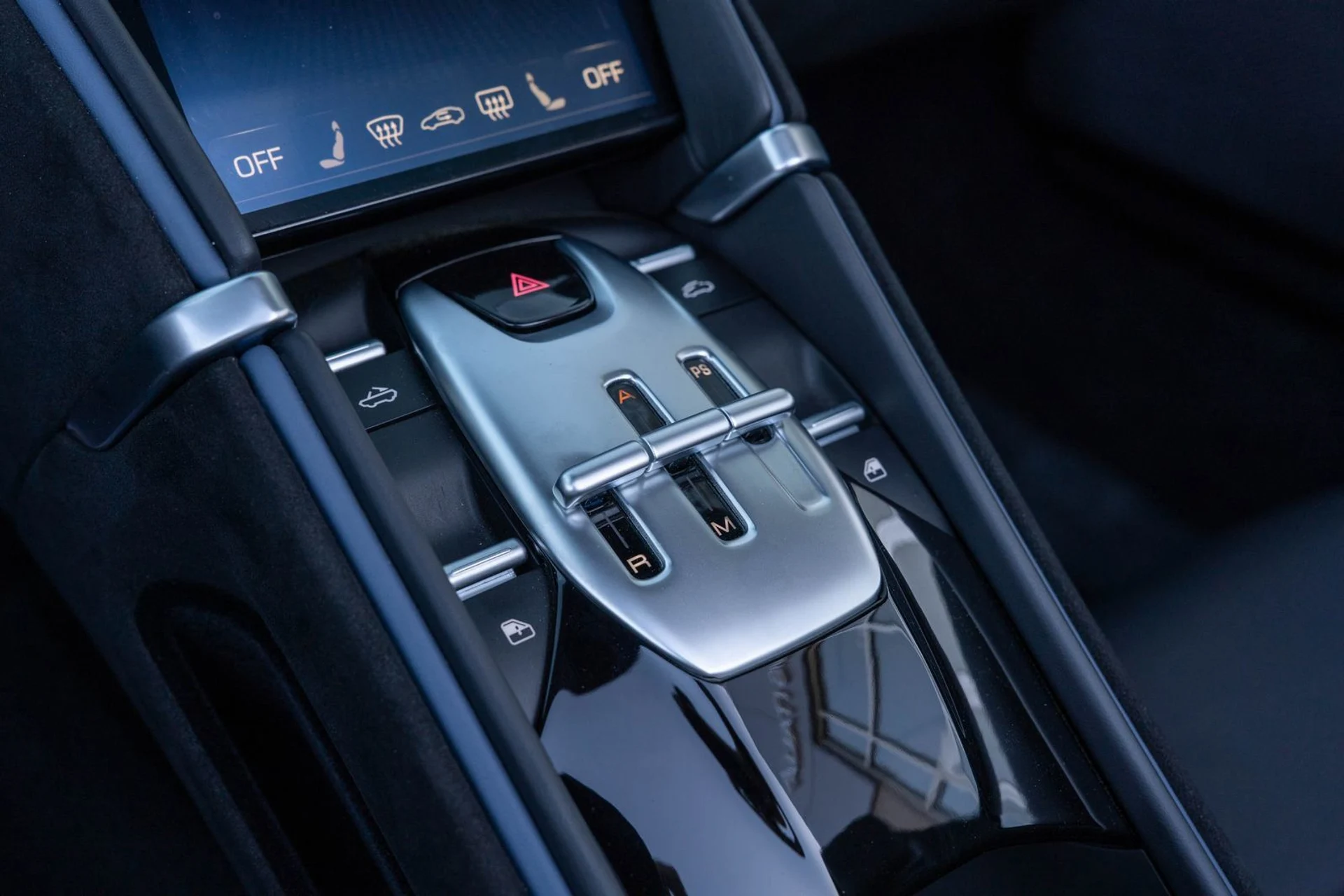 mph039_2498991986_e7ed71a034394a5c9002265cca615874_c0dda7f4a9