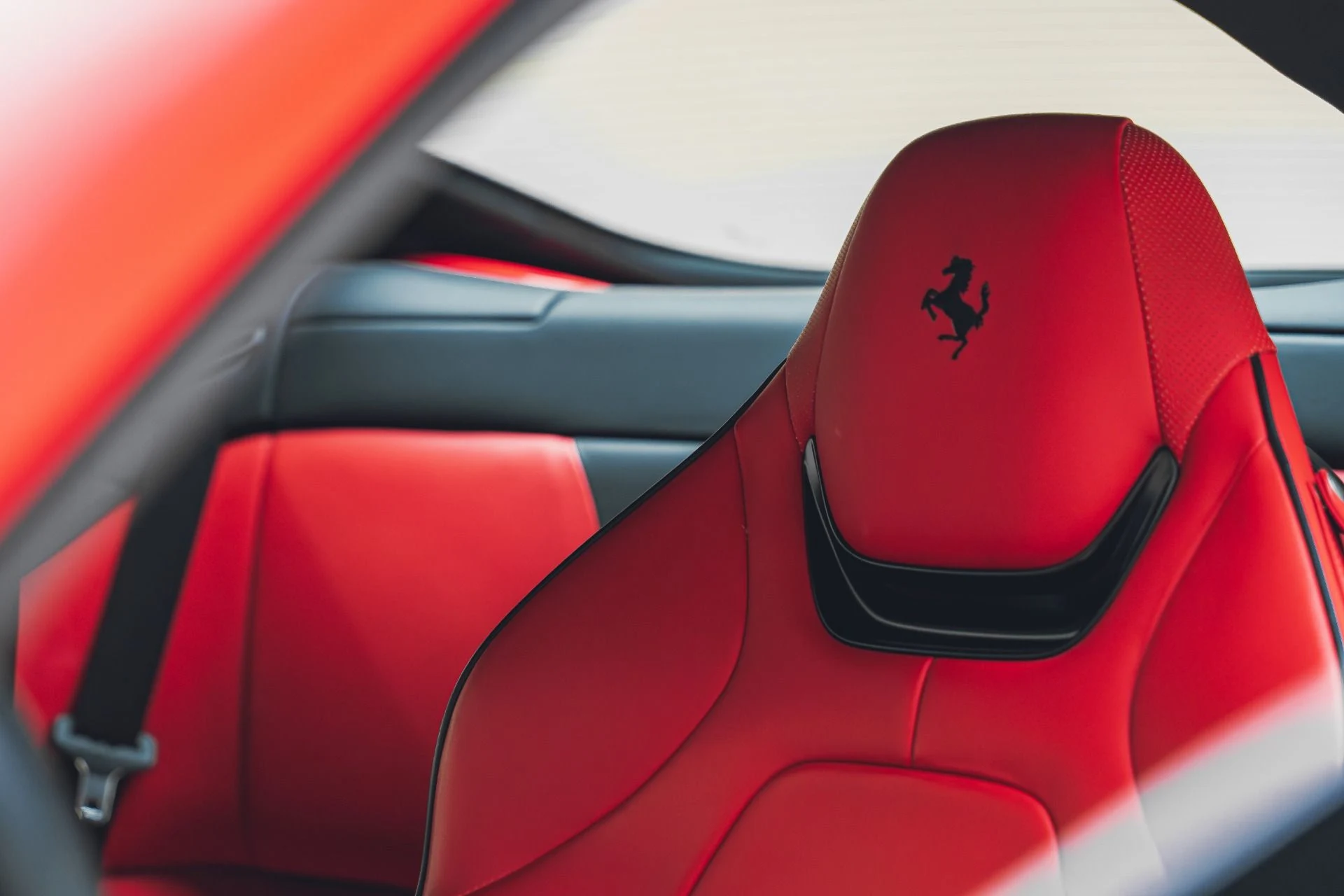 mph039_2517504913_Used_2019_Ferrari_Portofino_1781556085_8cd987d408