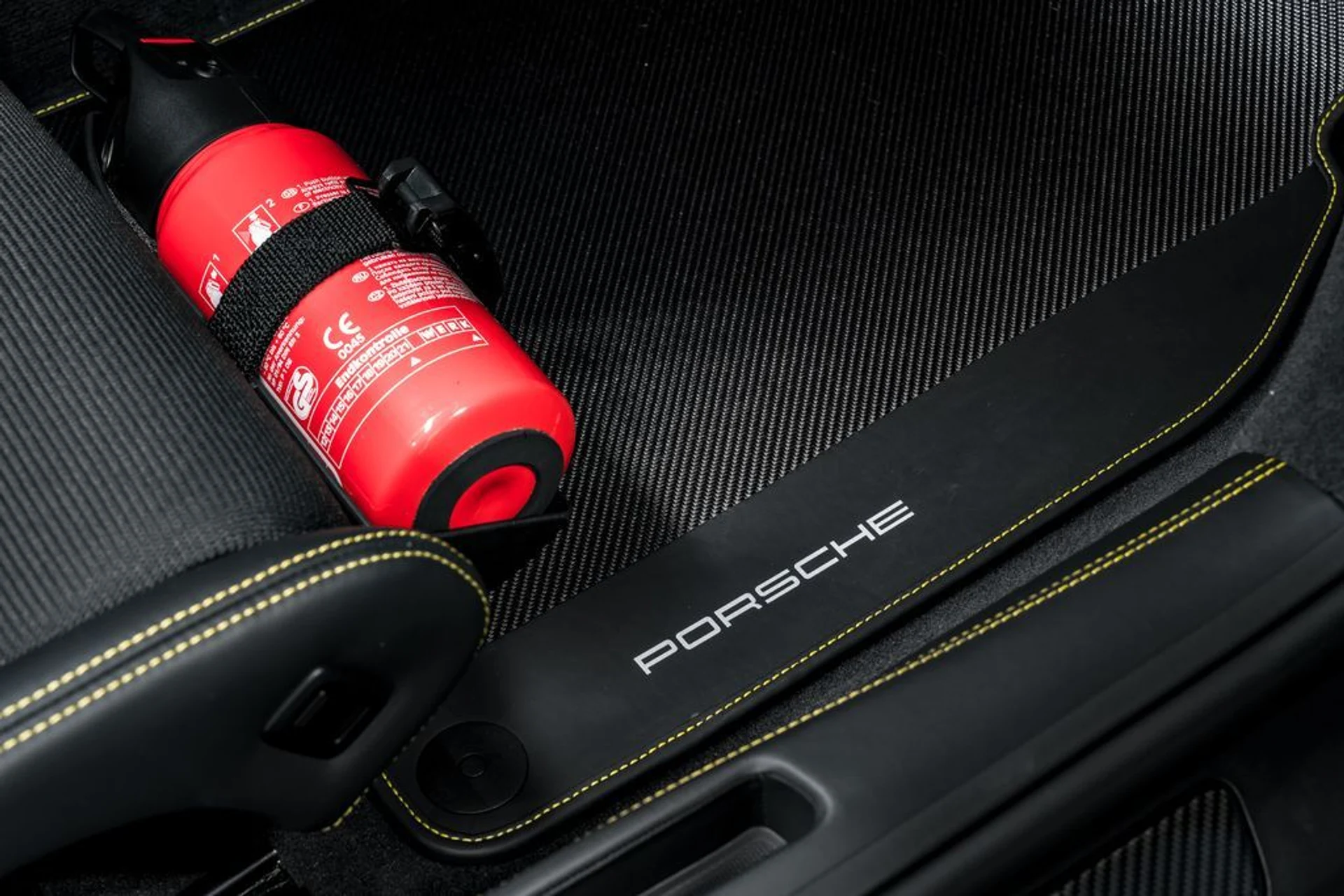 mph039_2526062516_5c75906d6f7d024935c712470a669442x_e08851d159