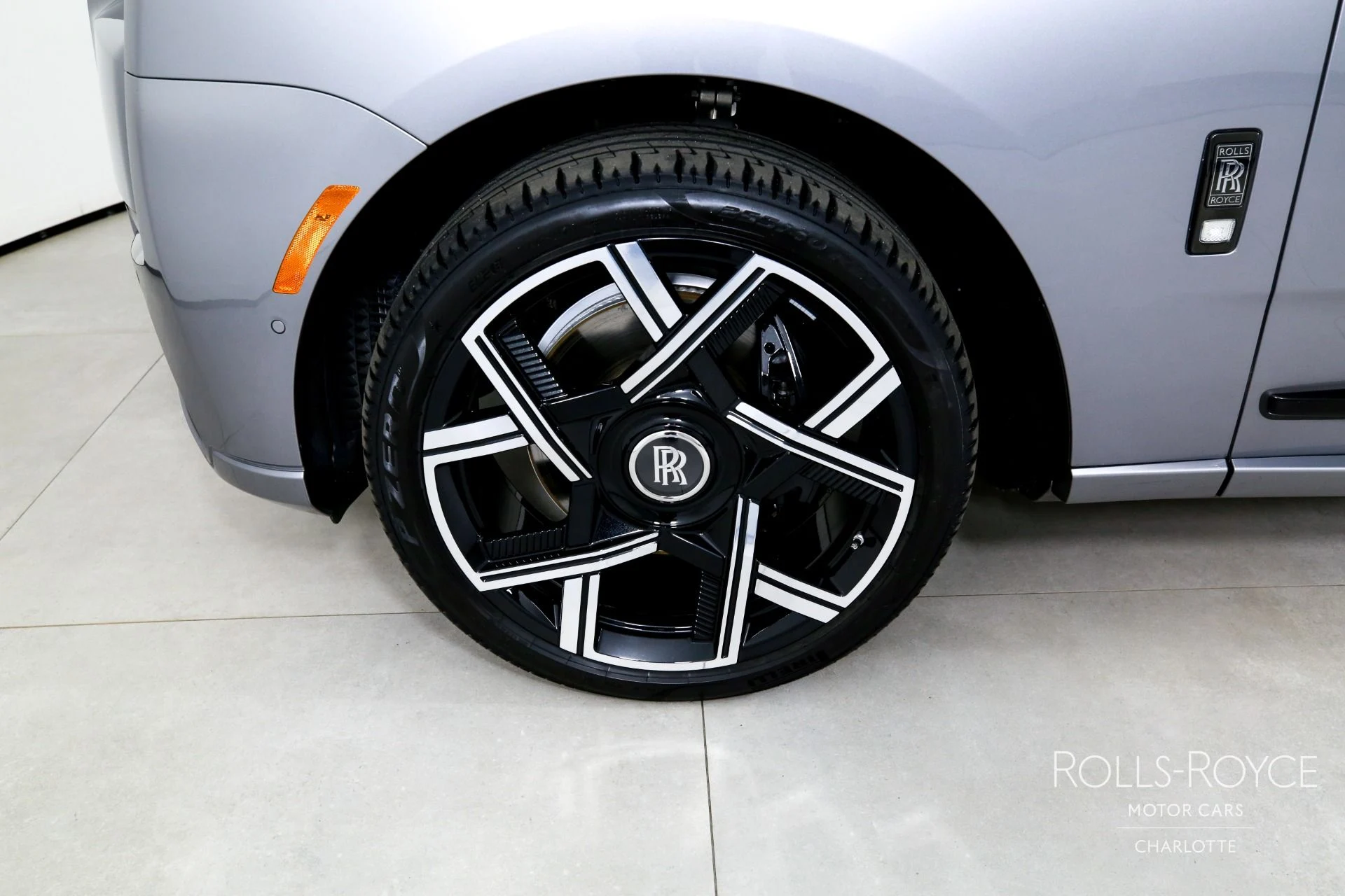 mph039_2538420114_Used_2026_Rolls_Royce_Black_Badge_Cullinan_1771362951_702b29f129