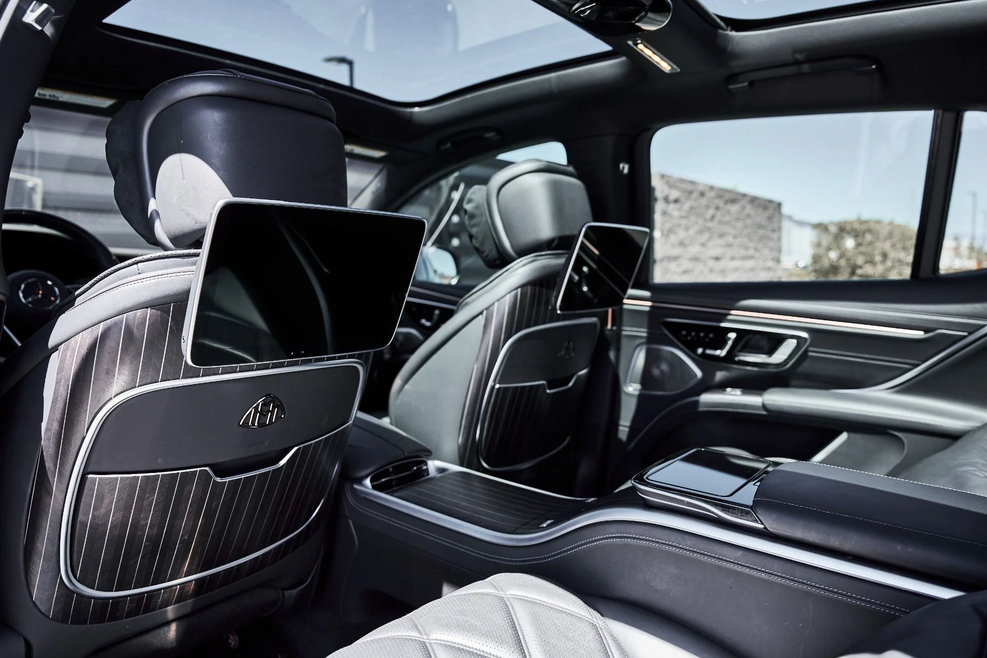 mph039_2571941447_Used_2024_Mercedes_Benz_EQS_Maybach_EQS_680_1775326050_9c5e902bfe