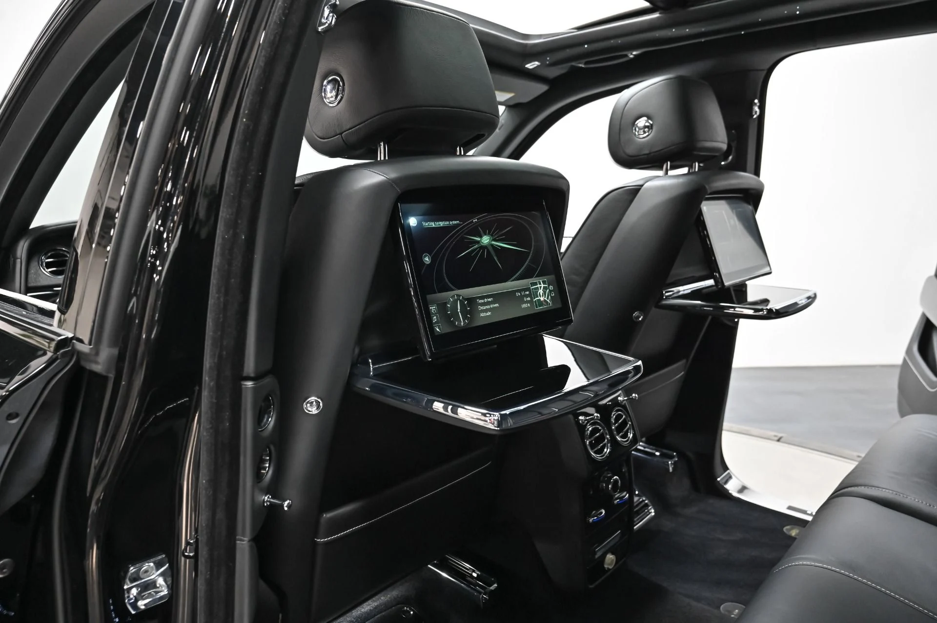 mph039_2587660554_Used_2019_Rolls_Royce_Cullinan_1761408905_e1e1be287f