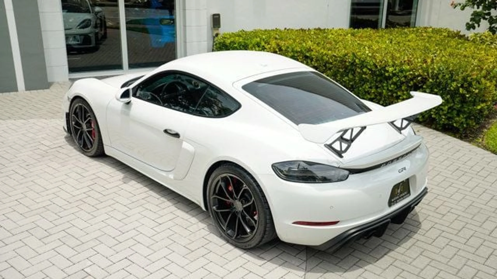 mph039_2589052169_used_2020_porsche_718_cayman_gt4coupe_14354_22875819_40_640_33ab4ec181