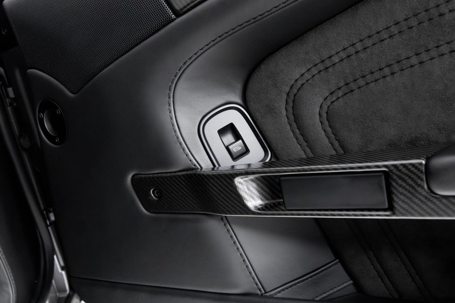 mph039_259308868_Used_2009_Aston_Martin_DBS_1763602390_48ad59568c