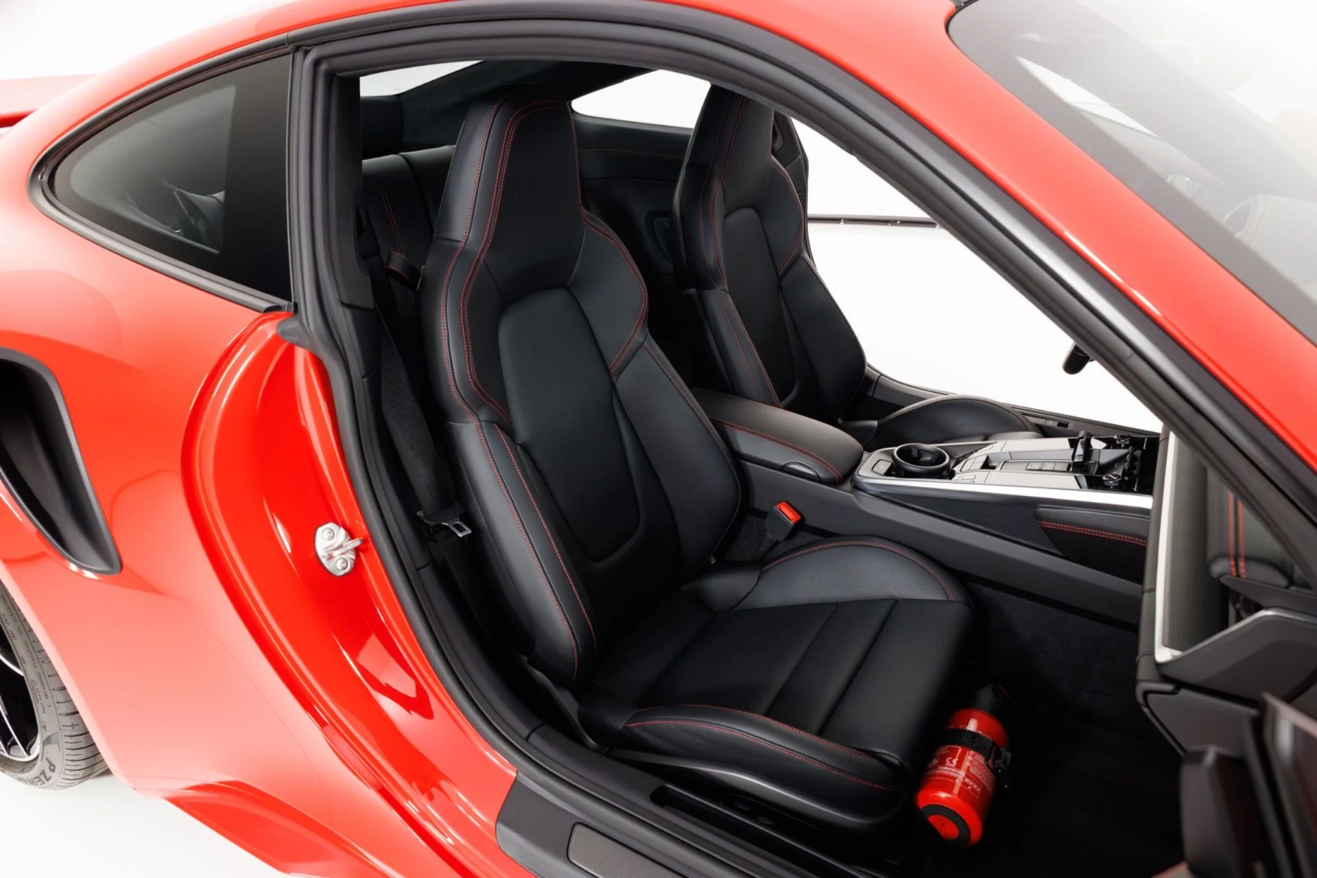 mph039_2600441571_Used_2021_Porsche_911_Turbo_S_1776203923_19ee87ed47