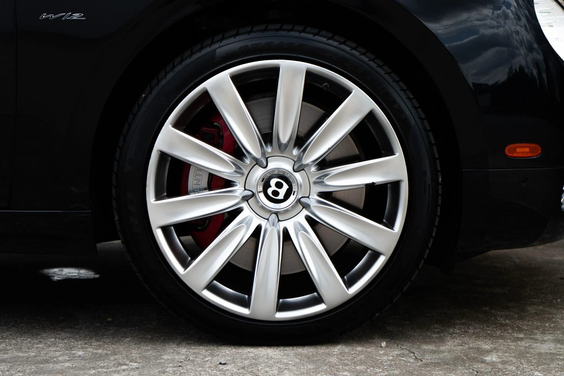 mph039_260948993_Used_2016_Bentley_Flying_Spur_W12_1760989629_612c835e1c