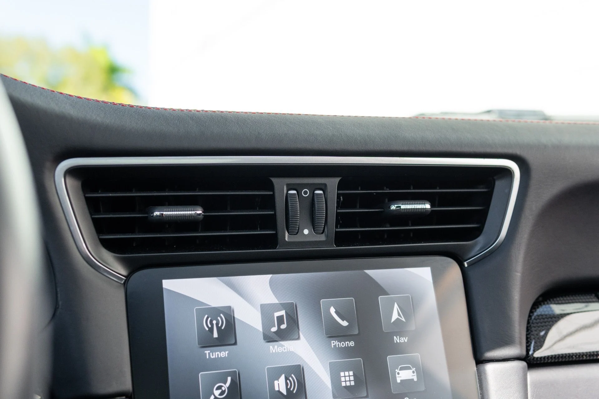 mph039_261337220_Used_2019_Porsche_911_Carrera_4_1772073420_b262db4623