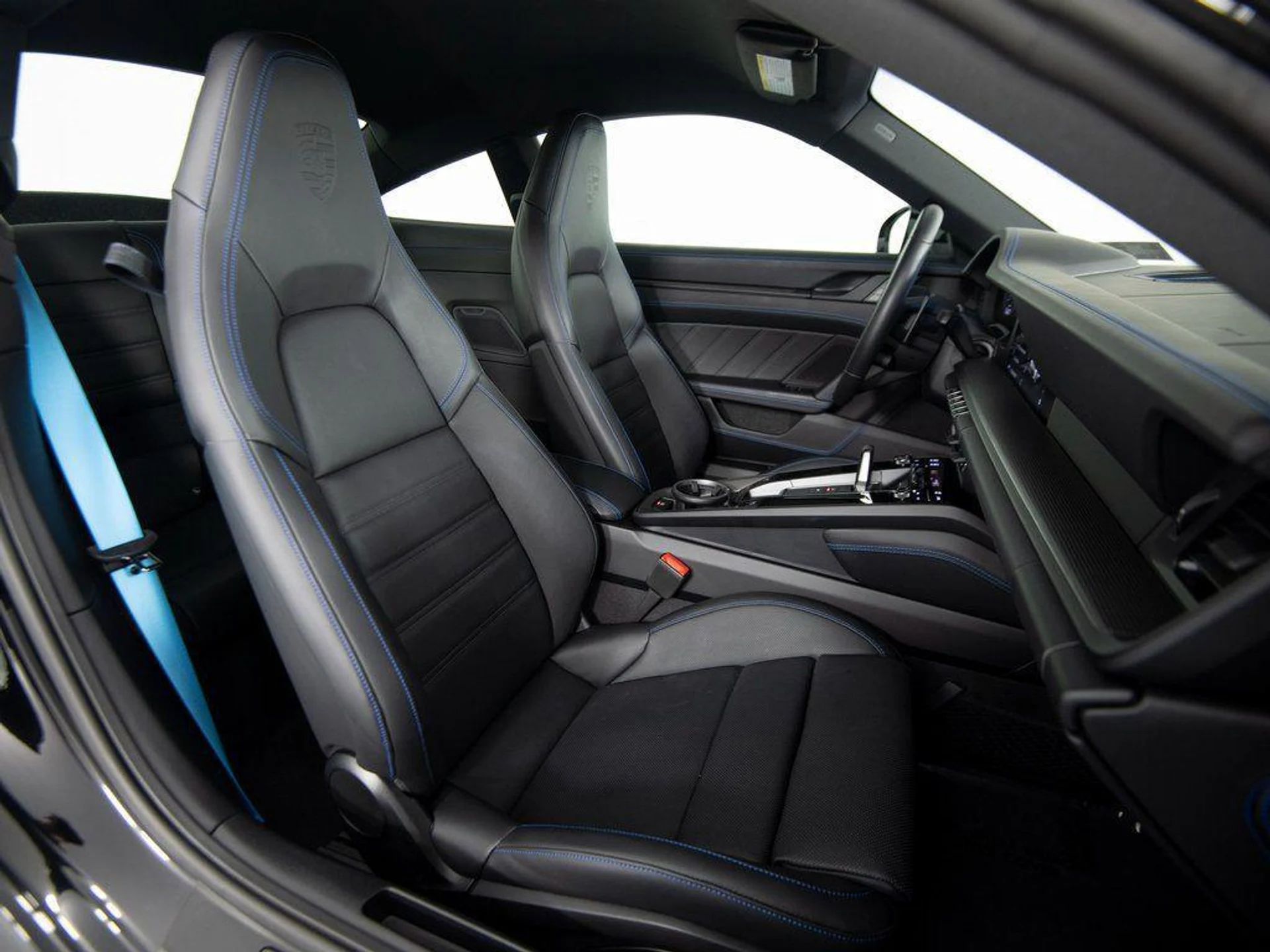 mph039_261661516_G02i_Co4_Lo_Bzn_Yp_Qy_Hfuu_EET_3o_Y_84d1d26642