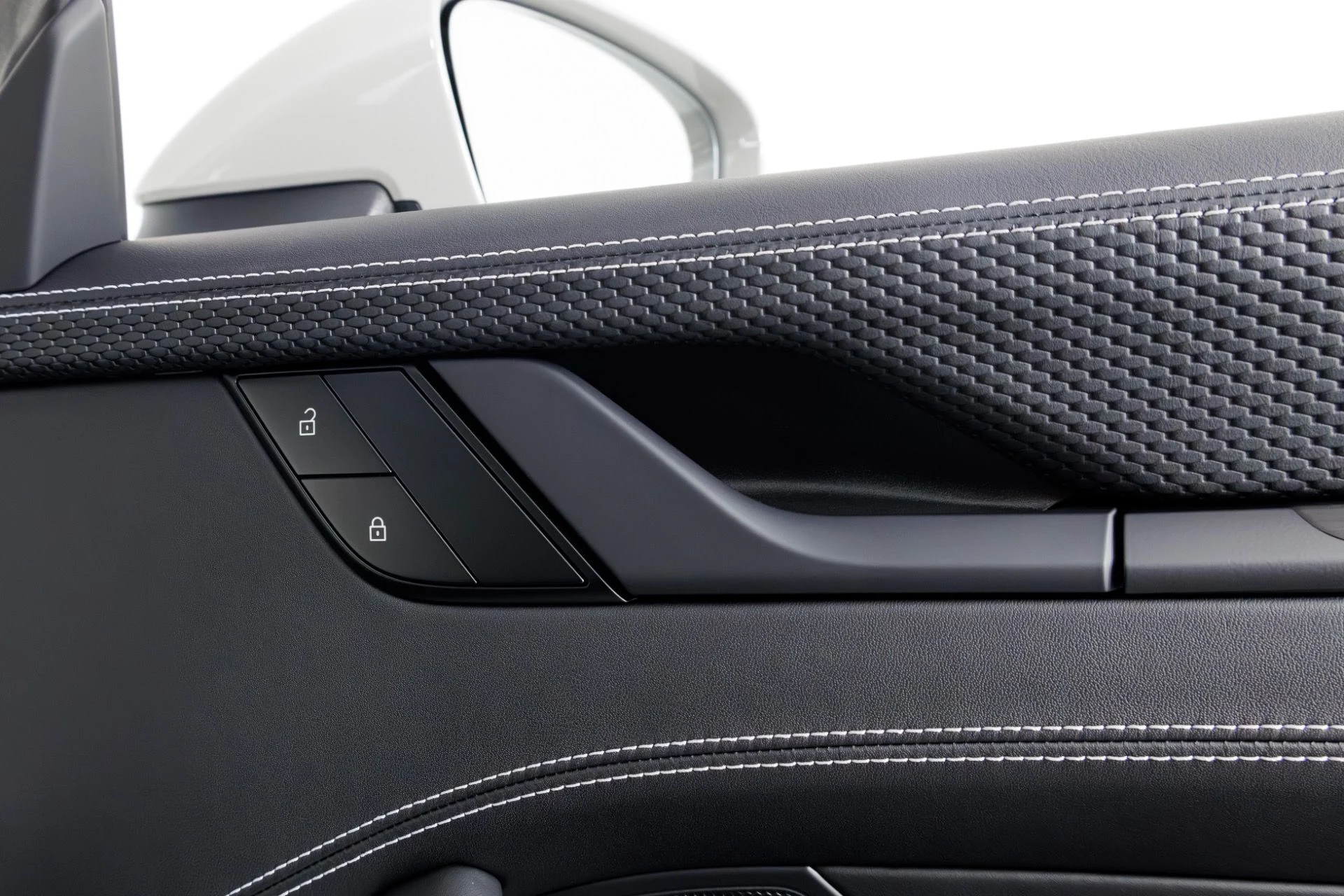 mph039_2623763681_Used_2024_Porsche_911_GT_3_Touring_1767999905_91a8d4c895