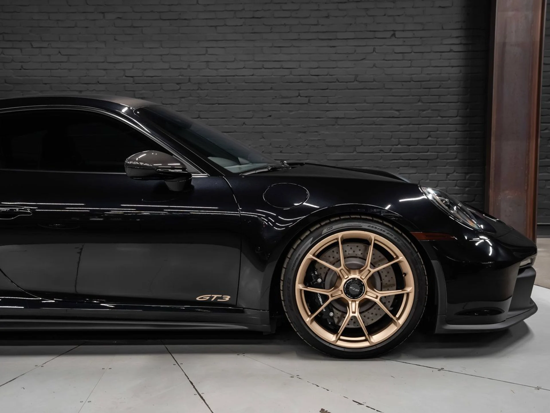 mph039_2637034313_porsche_911_2022_e04689ff61