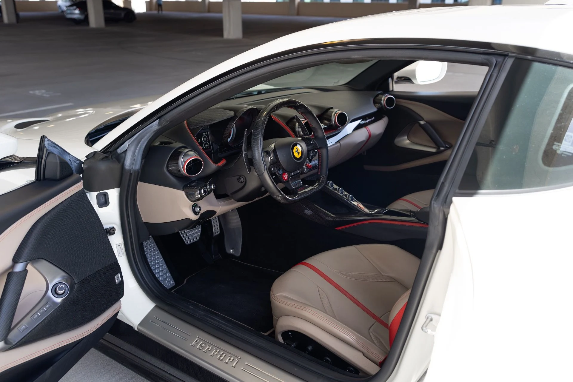mph039_2642949859_Used_2020_Ferrari_812_Superfast_1779237013_1836f58b95