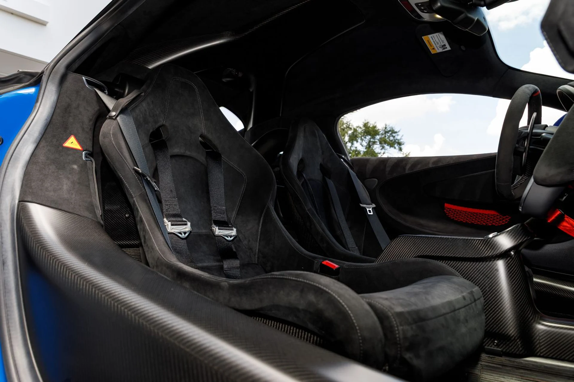 mph039_2646747607_Used_2020_Mc_Laren_620_R_6262683717