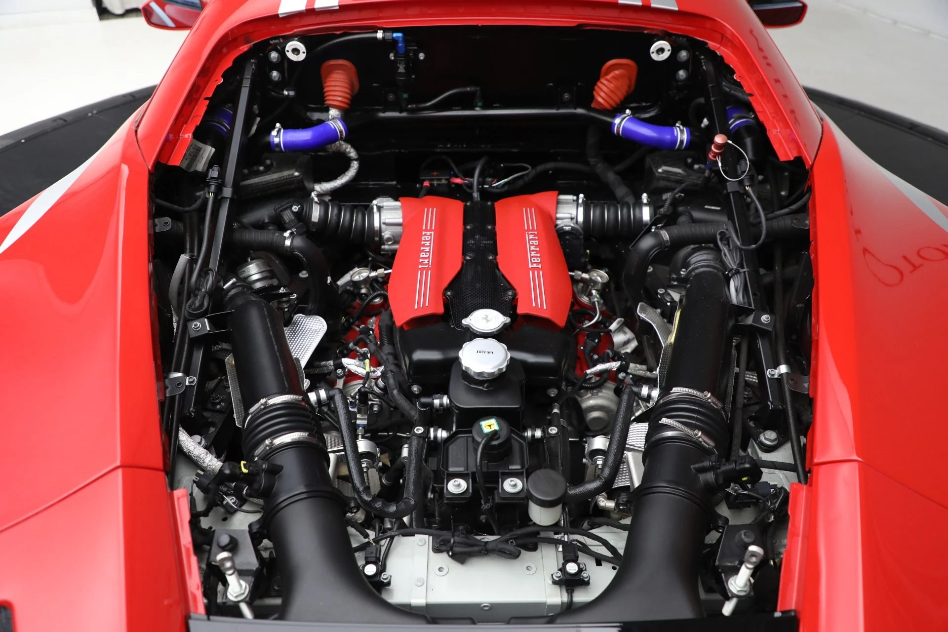 mph039_2647123210_Used_2022_Ferrari_488_Challenge_1256536059