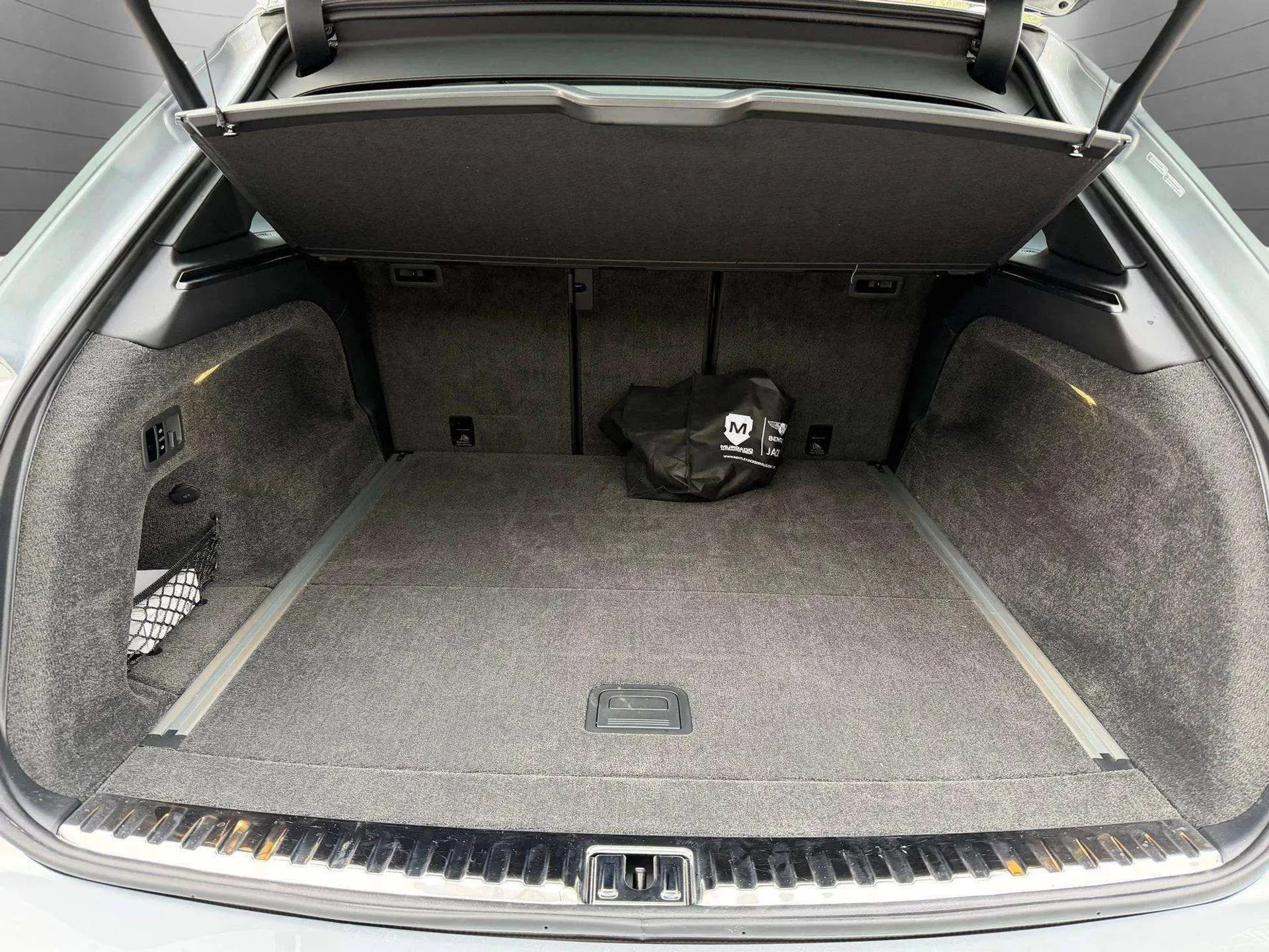 mph039_2652251694_d961a506f2a74f8294a9c50444a2d0f7_de632c2354