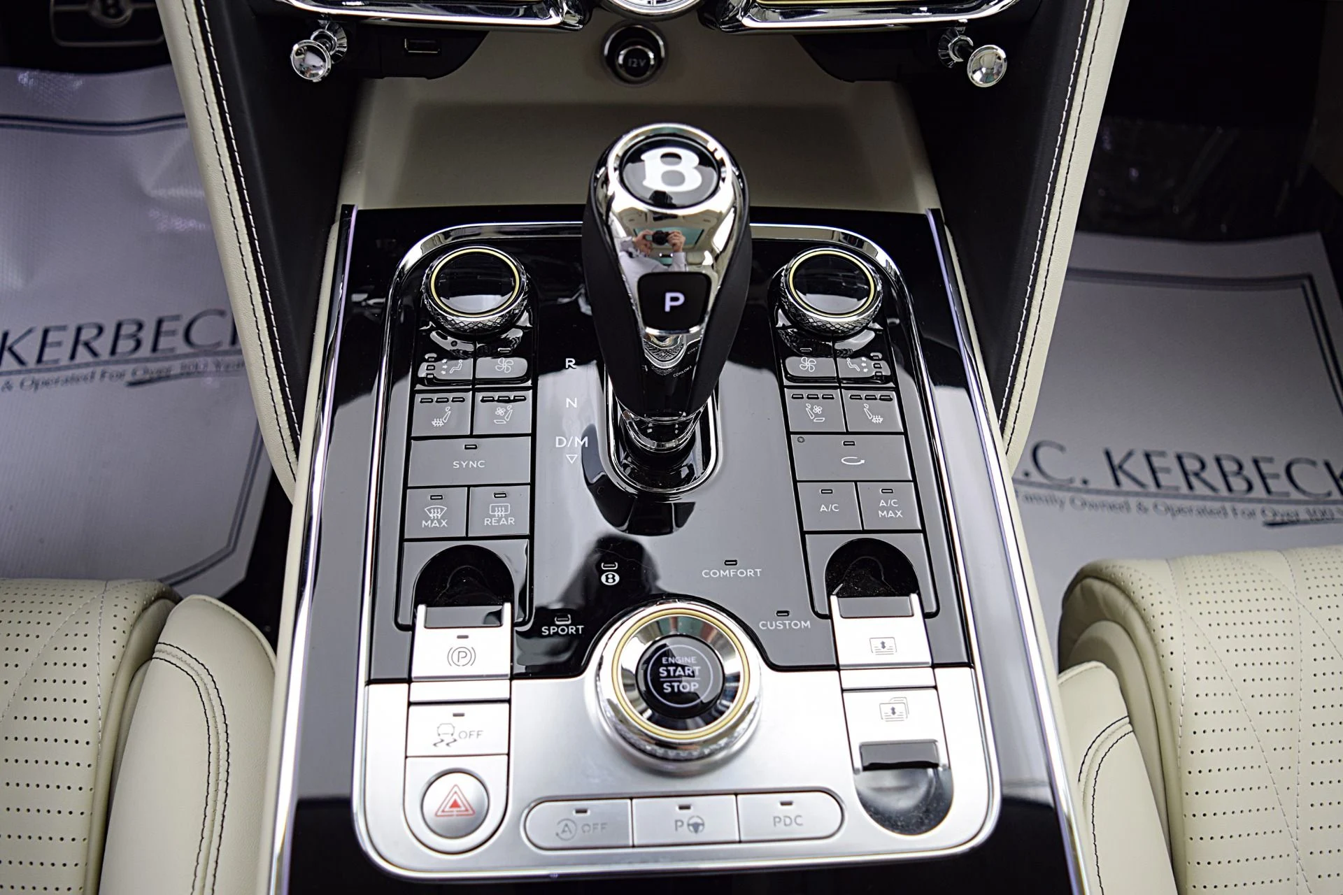 mph039_2653080757_Used_2022_Bentley_Flying_Spur_V8_3e11e60d04