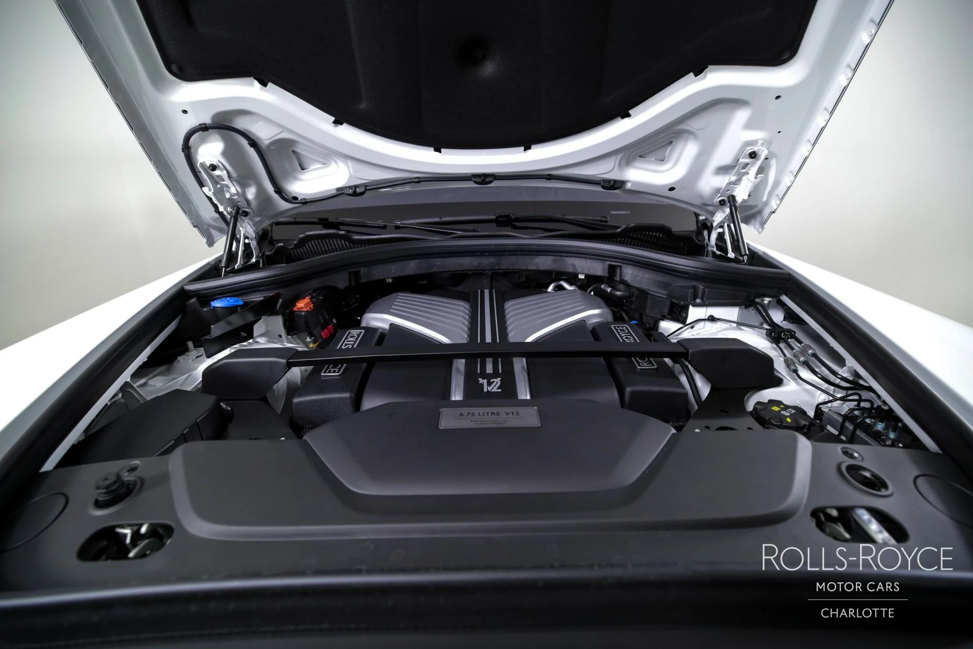 mph039_266224765_Used_2024_Rolls_Royce_Cullinan_1717710798_e9be8a38a1