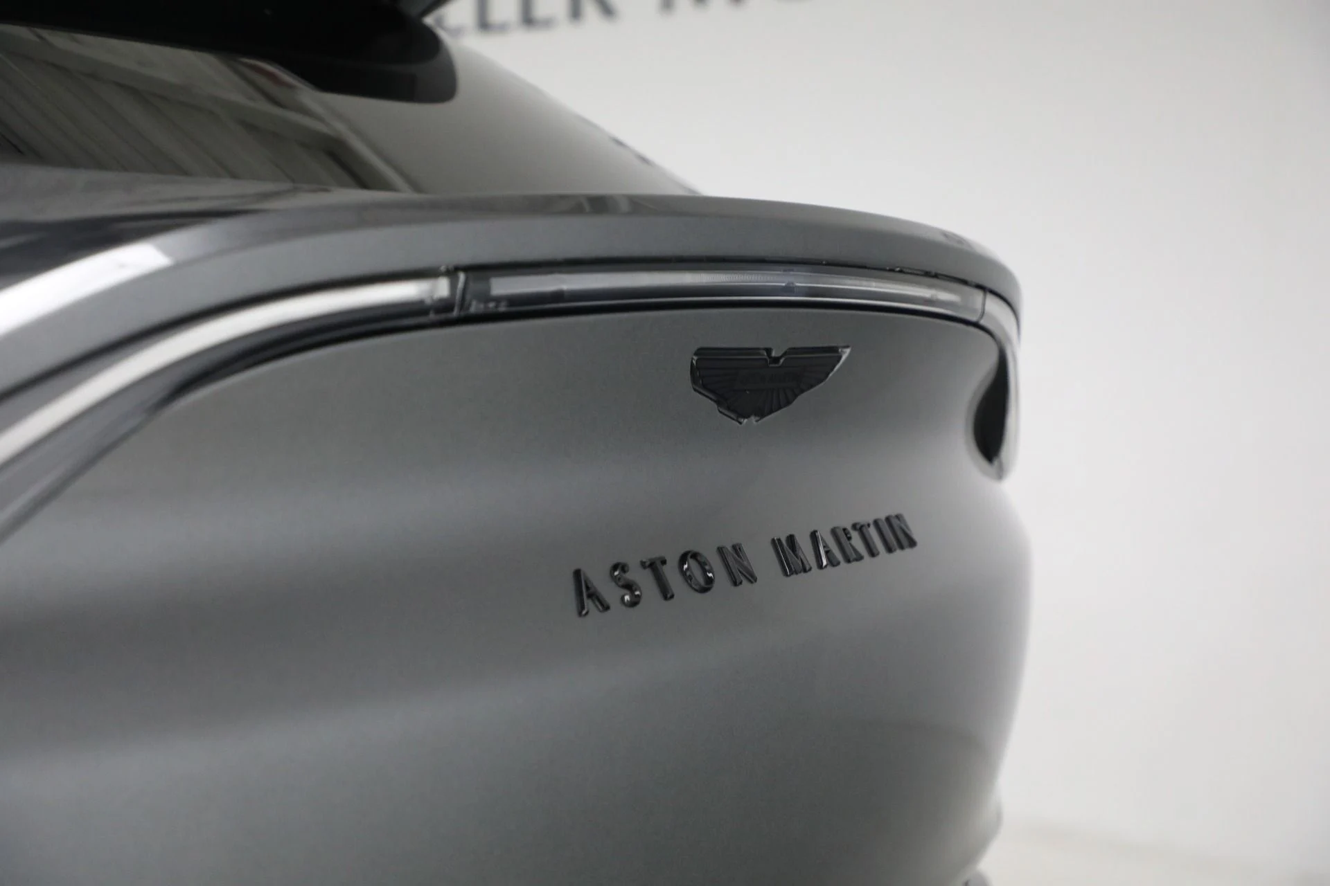 mph039_2669489540_New_2025_Aston_Martin_DBX_707_8be44648d0