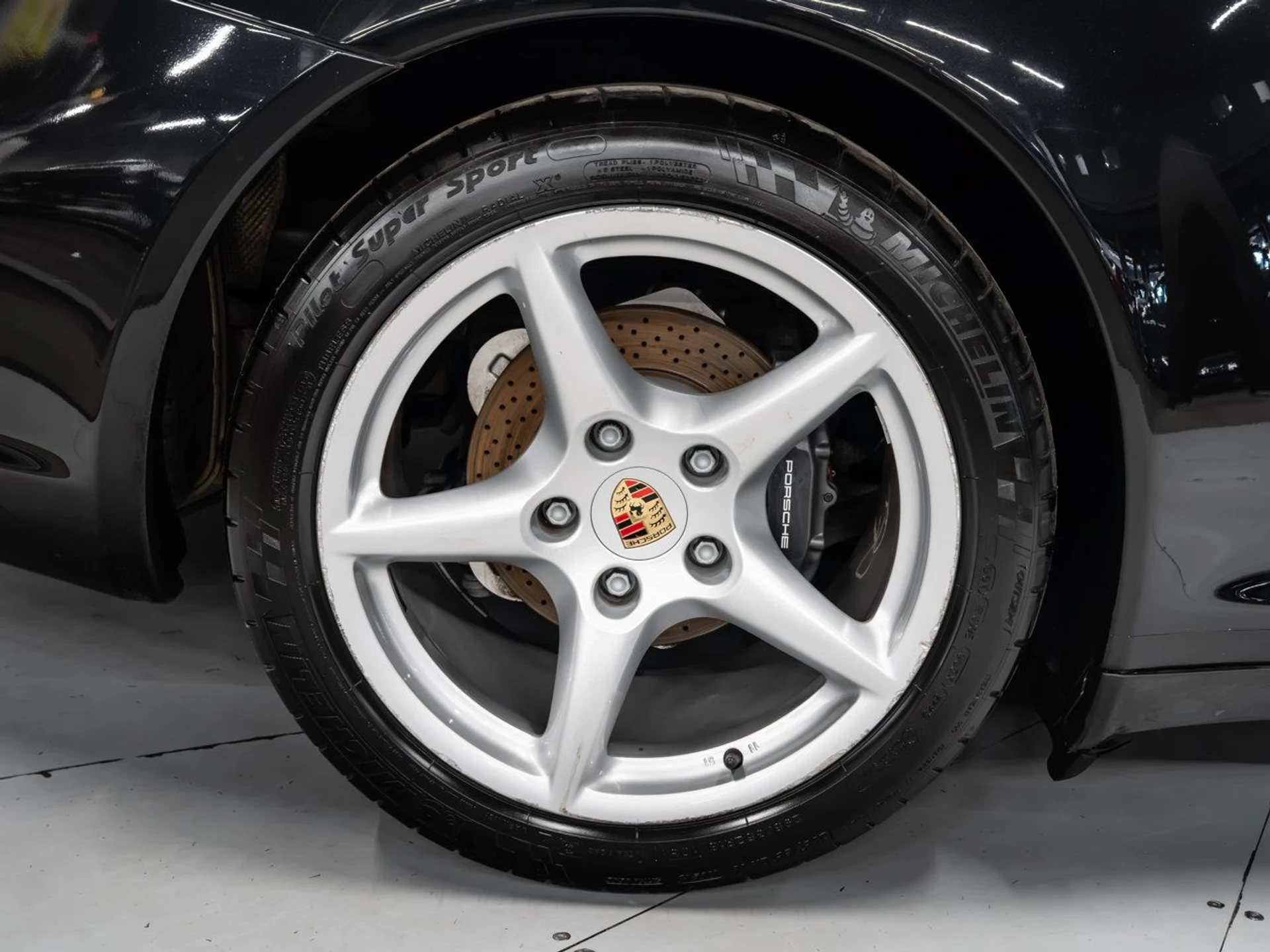 mph039_2676105055_porsche_911_2006_7ba2bfe1f3