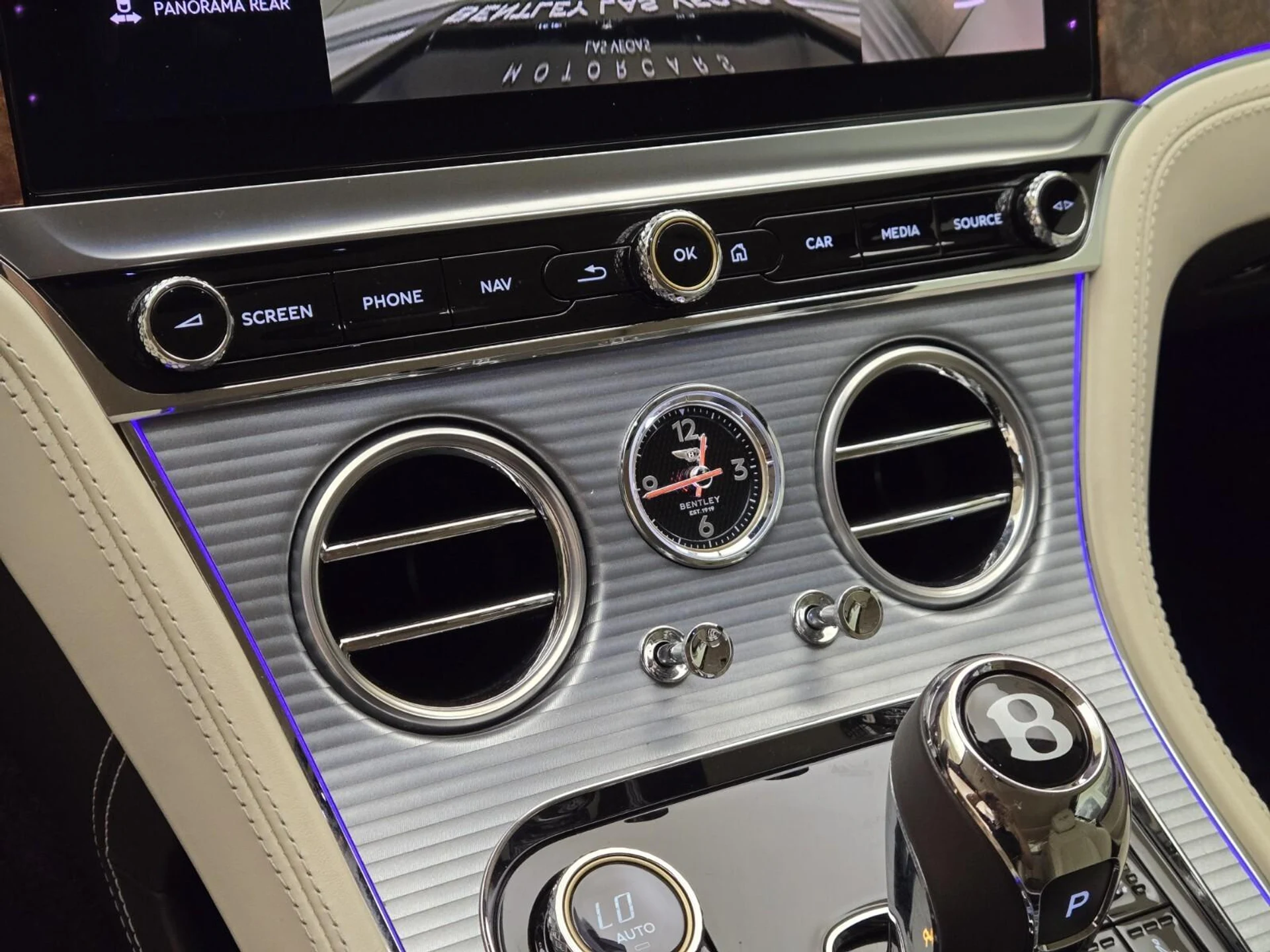 mph039_268373454_Used_2022_Bentley_Continental_GT_V8_1763539483_0e55df34dd