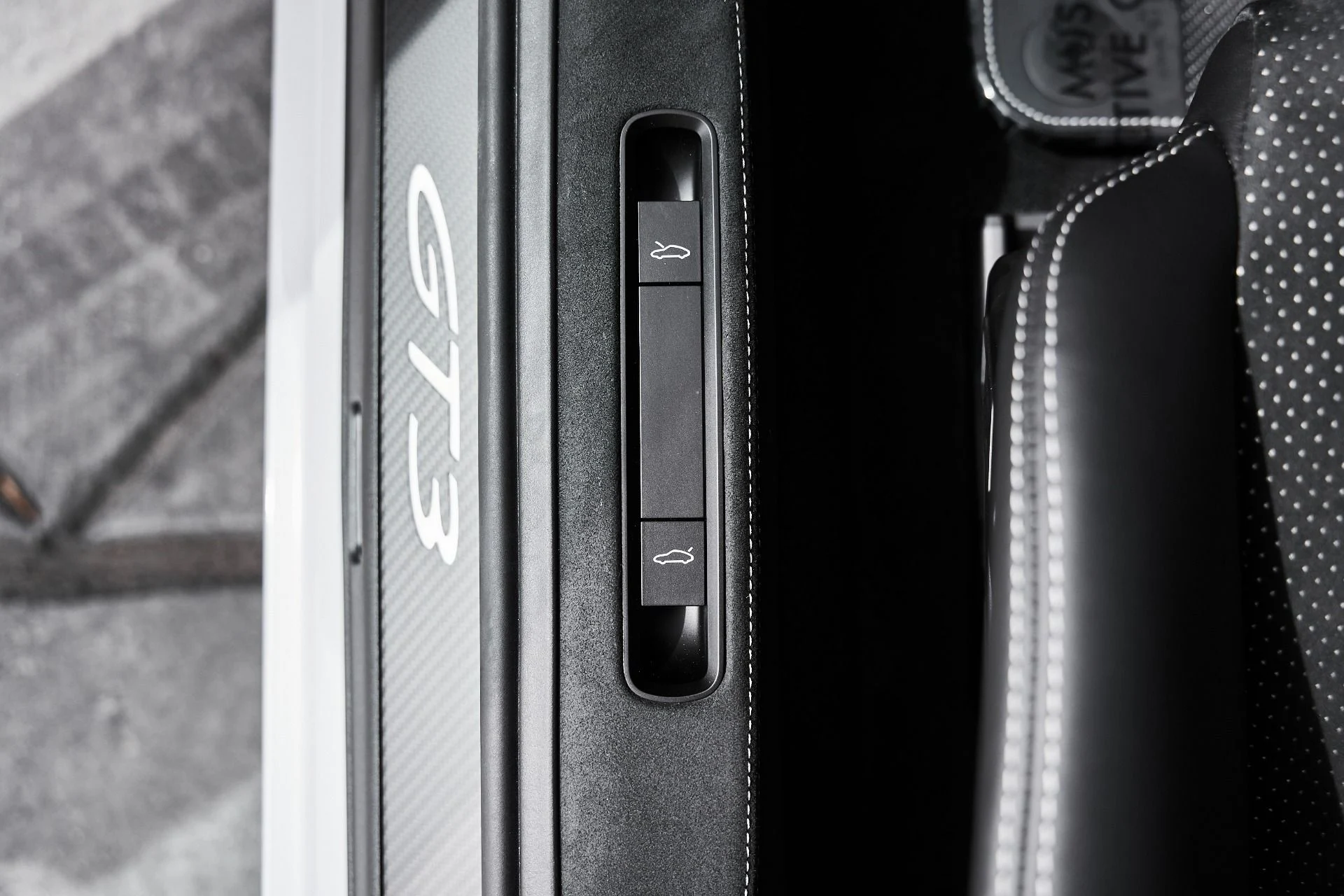 mph039_2686085284_Used_2026_Porsche_911_GT_3_1774923045_20fc98facb