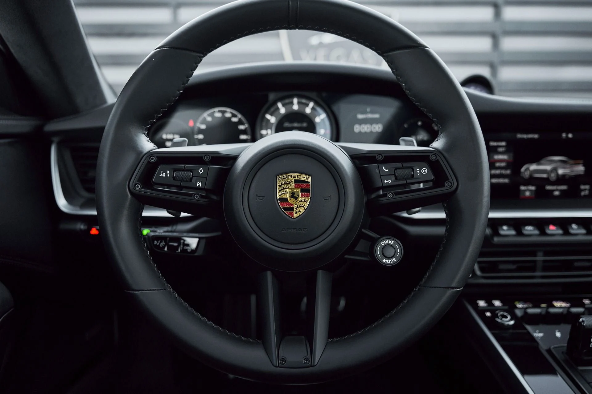 mph039_2697952979_Used_2021_Porsche_911_Turbo_S_1769305697_84dac83538