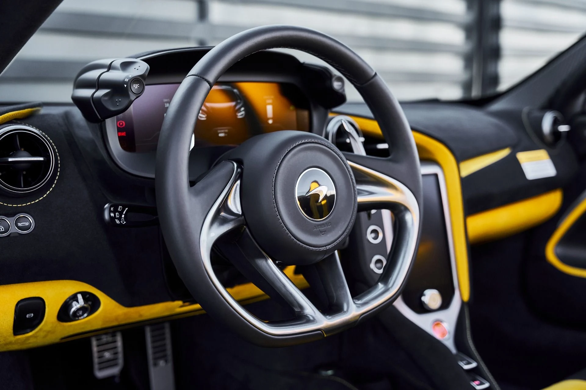 mph039_2703631992_Used_2026_Mc_Laren_750_S_1775868066_68210753ad