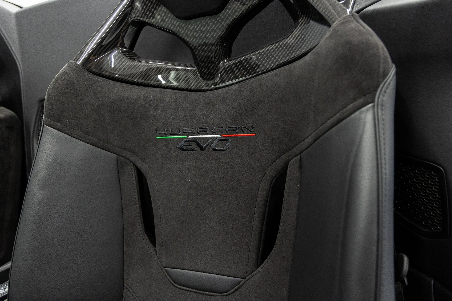 mph039_2707266179_15c9cc67978ca1a4fd9e841314023061x_905c2ab974