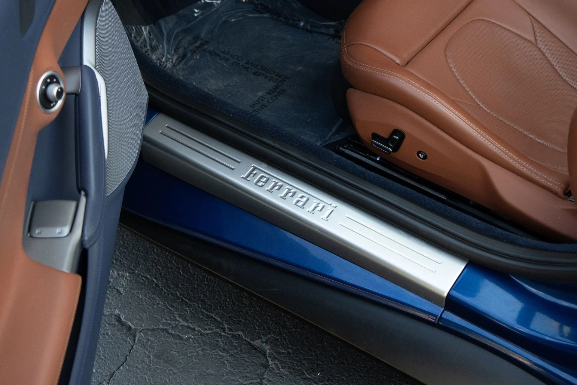 mph039_2714551840_Used_2022_Ferrari_Portofino_M_1761343273_3558179654