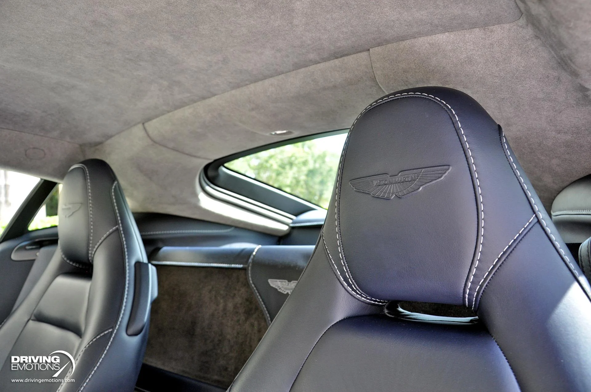 mph039_2742913443_880_p40_l_5cafcdd09a