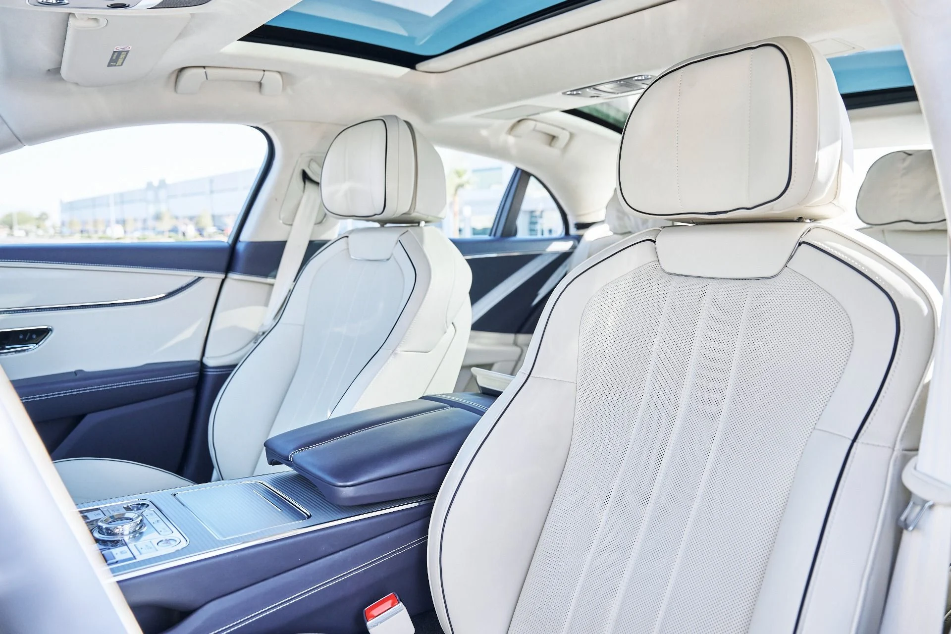 mph039_2750024639_Used_2024_Bentley_Flying_Spur_Mulliner_V8_1773796250_bec6e6944a