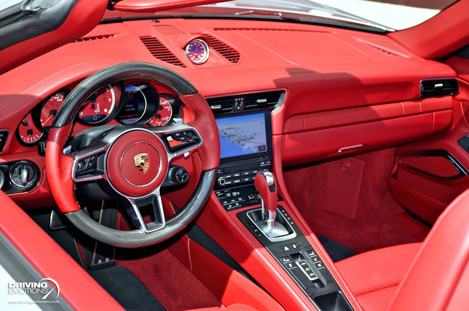 mph039_275028931_866_p40_l_3240fd8b55