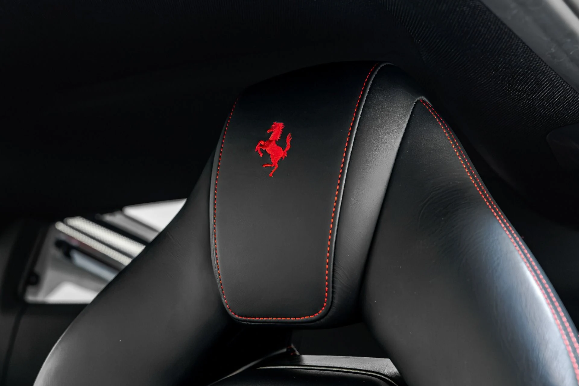 mph039_2750842218_Used_2018_Ferrari_488_GTB_1785446222_41af654b73