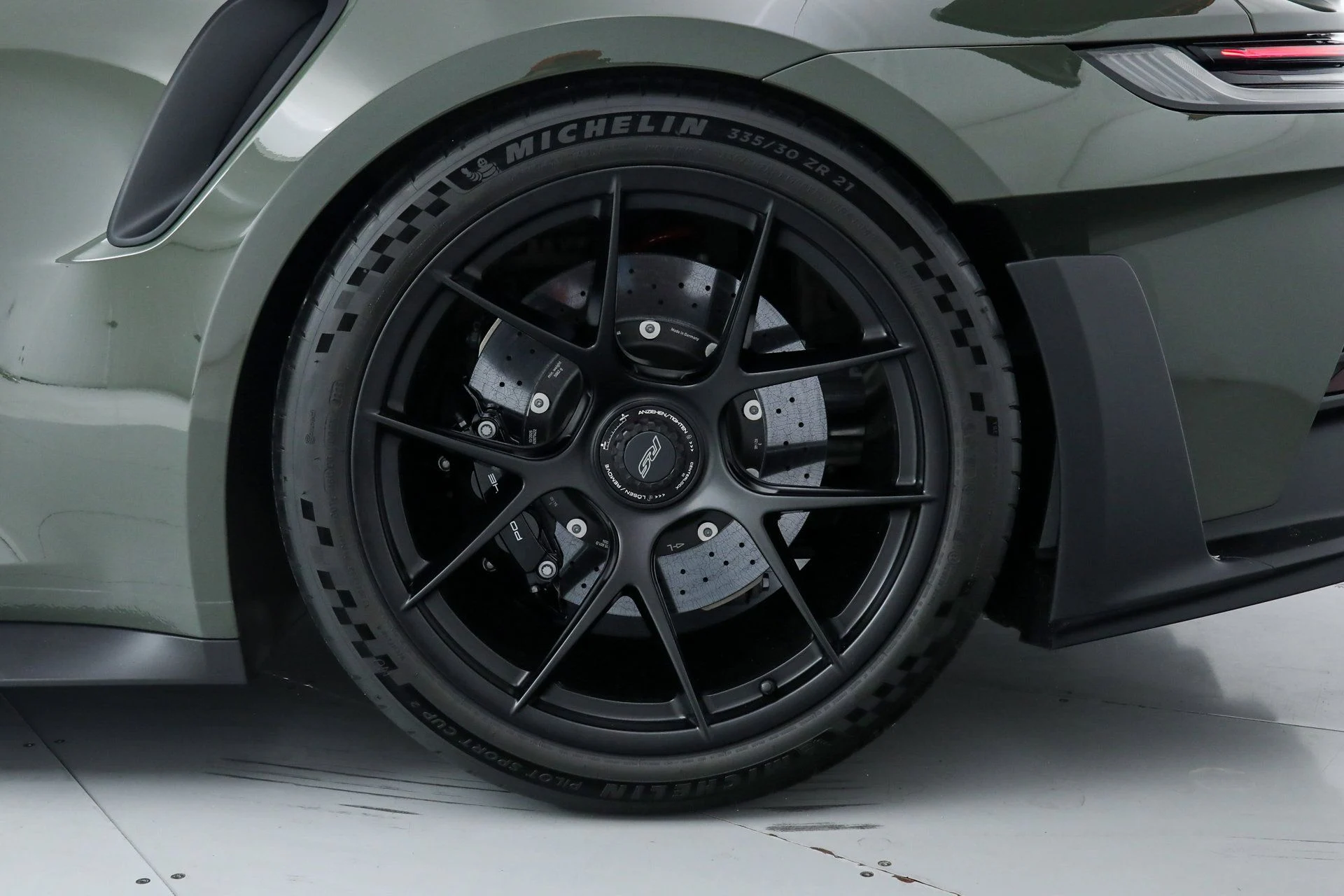 mph039_2754539500_a52ae4723f536161a8ea0cc494fe2802_1a78e54a3b