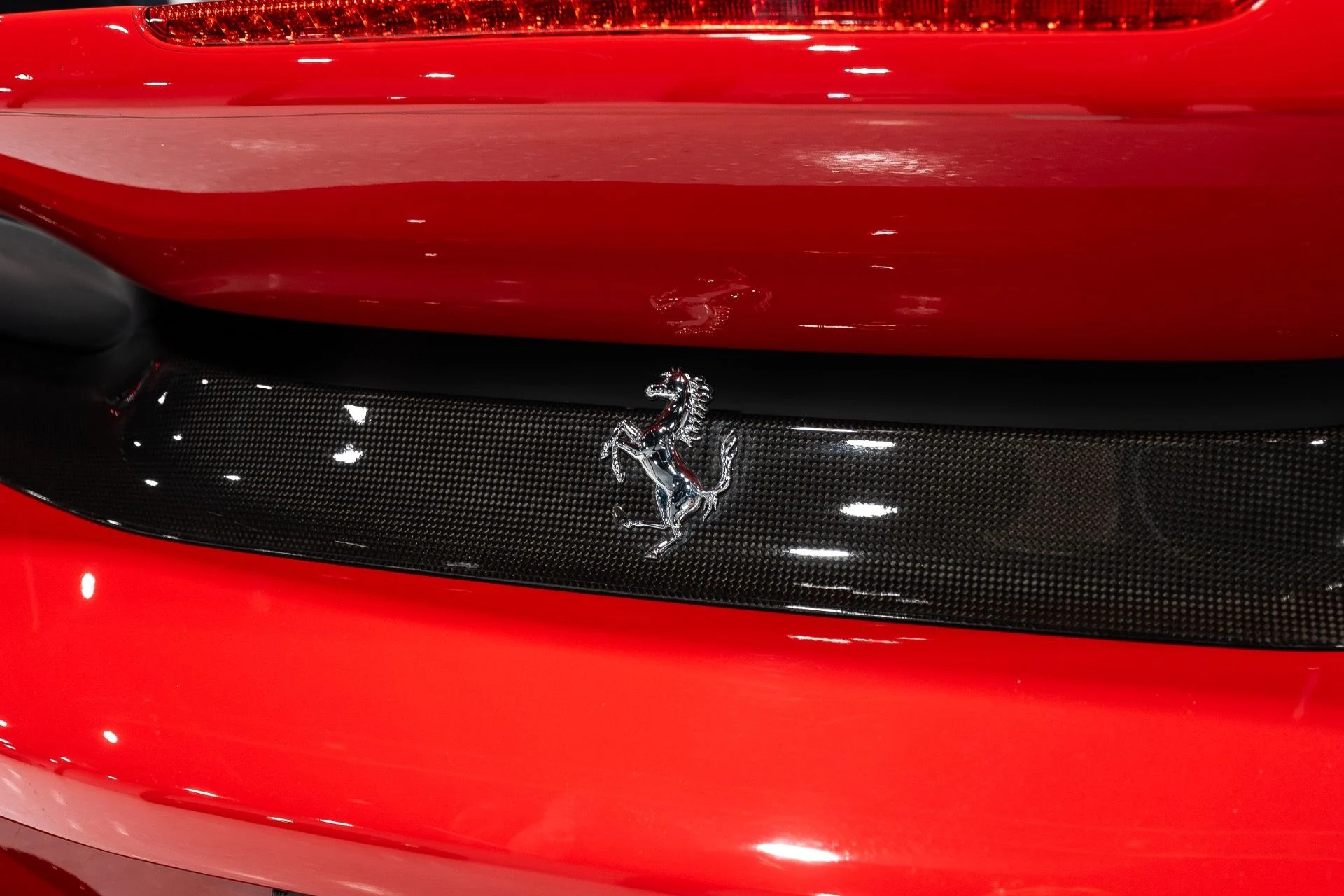 mph039_2786017476_Used_2020_Ferrari_488_Pista_1758067151_d2a92b1362