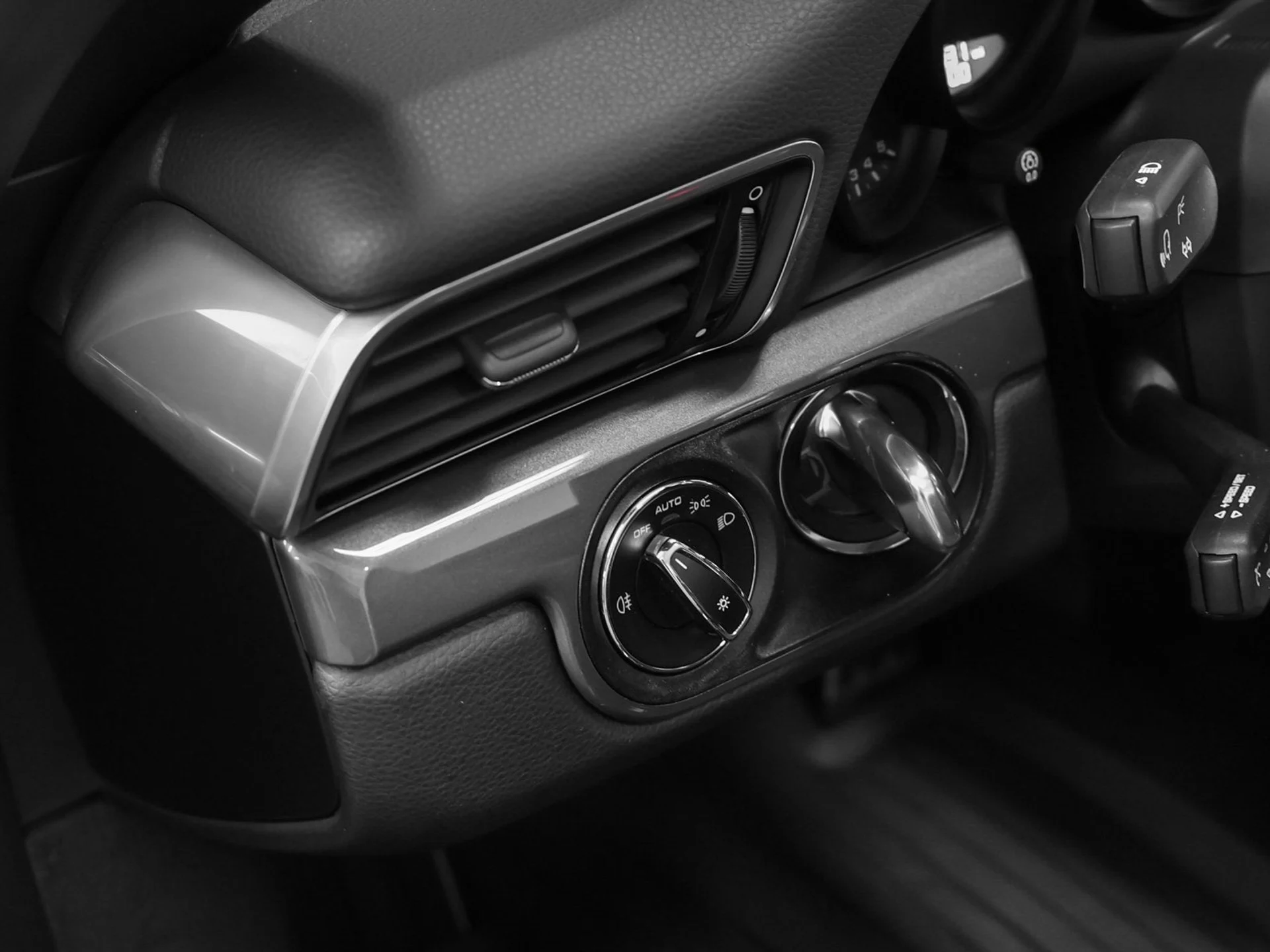 mph039_2787475459_40_571e8e023e