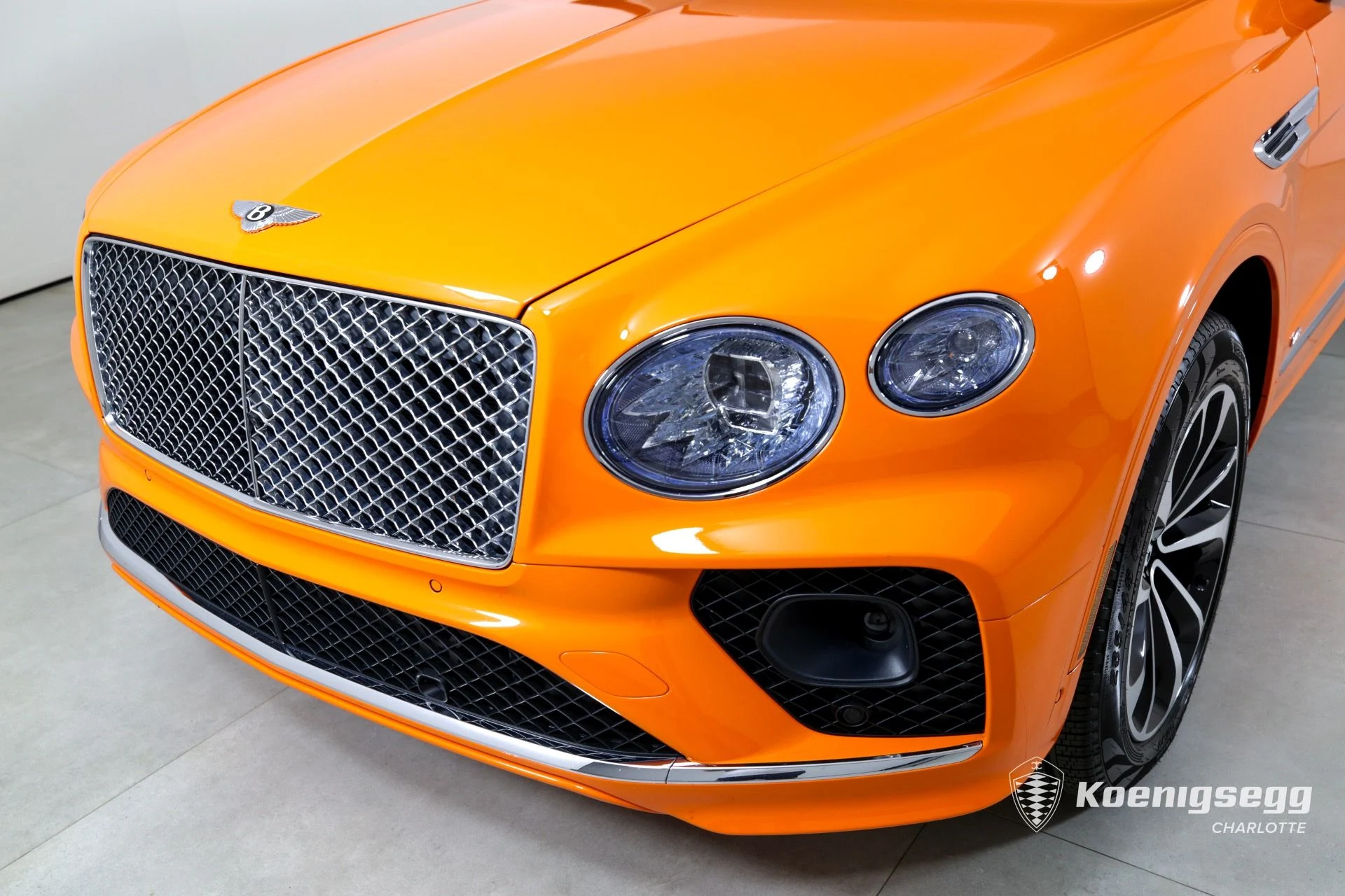 mph039_2794918830_Used_2022_Bentley_Bentayga_V8_1713469651_826b918560