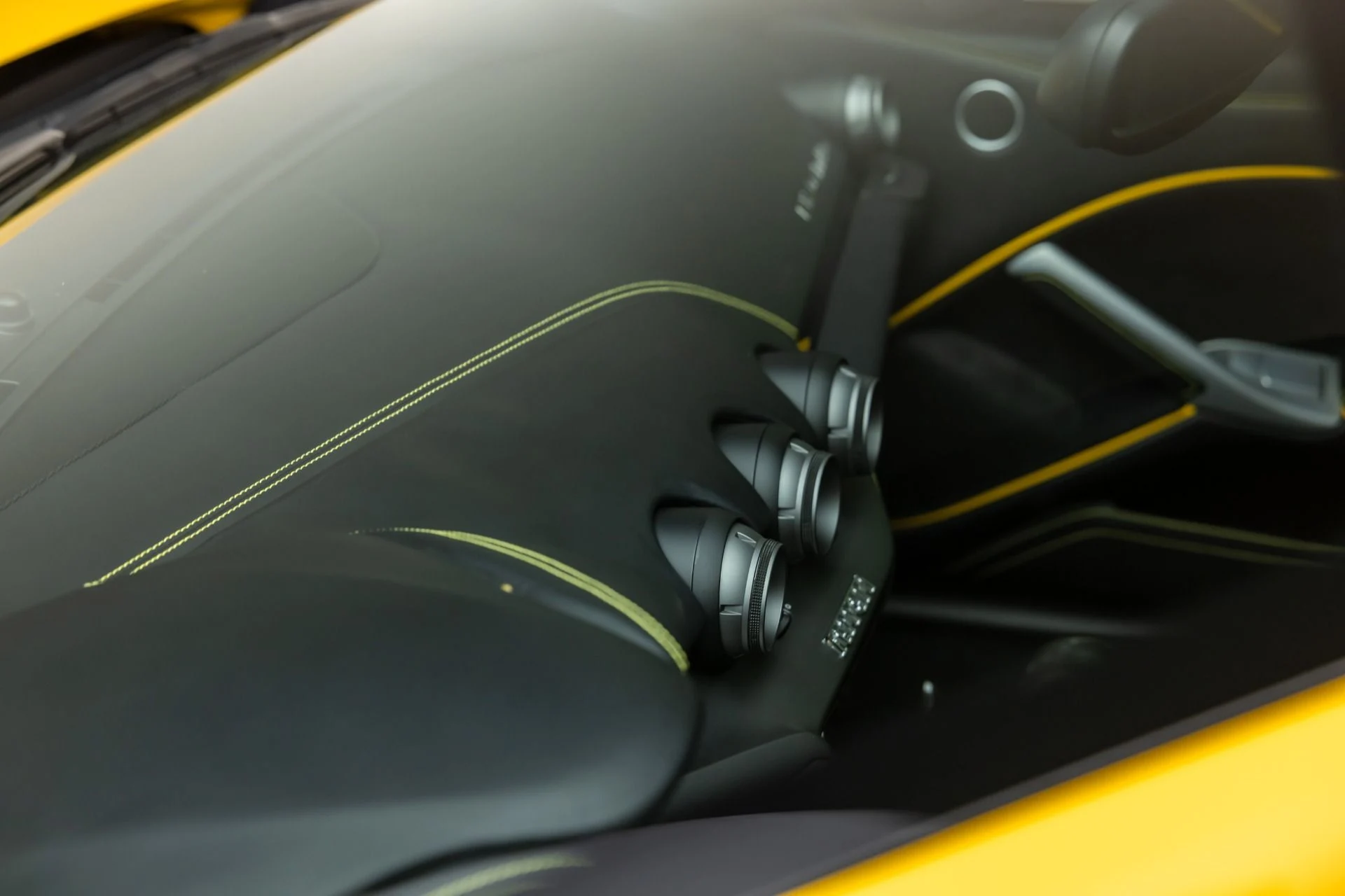 mph039_2795760299_Used_2014_Ferrari_F12berlinetta_1766171664_14aa40de27