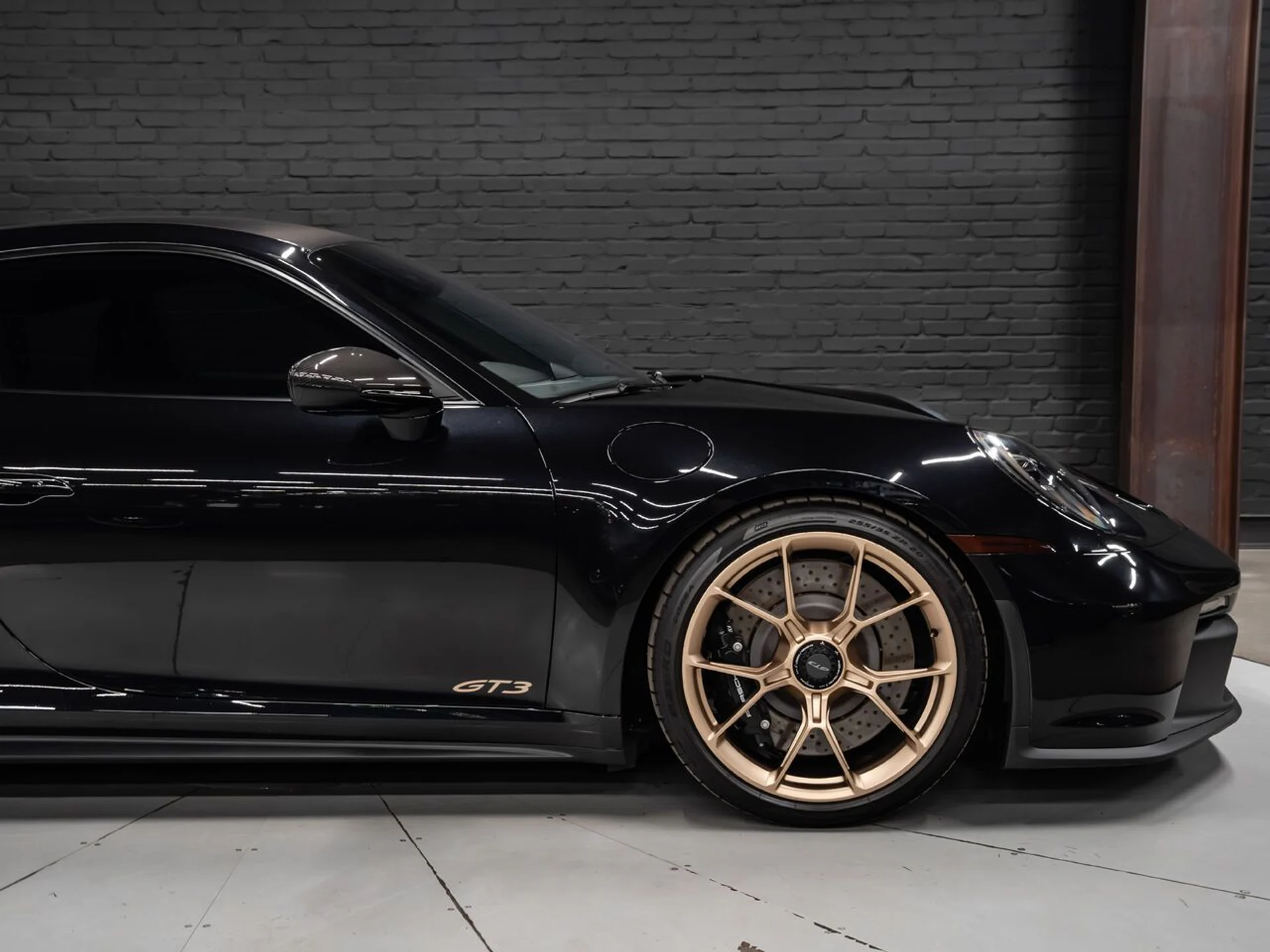 mph039_2797880980_porsche_911_2022_feec45dde6