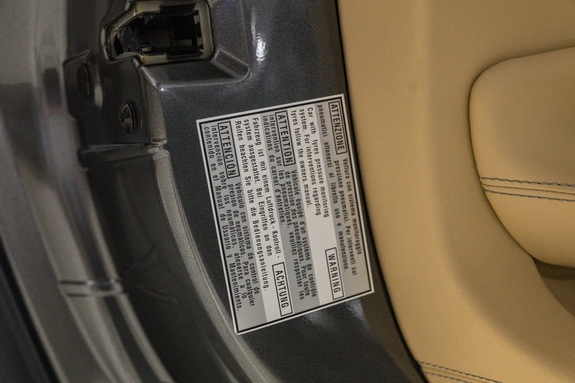 mph039_2803506792_a976789dfff841198f2686fb19465372_8ae80d01e4