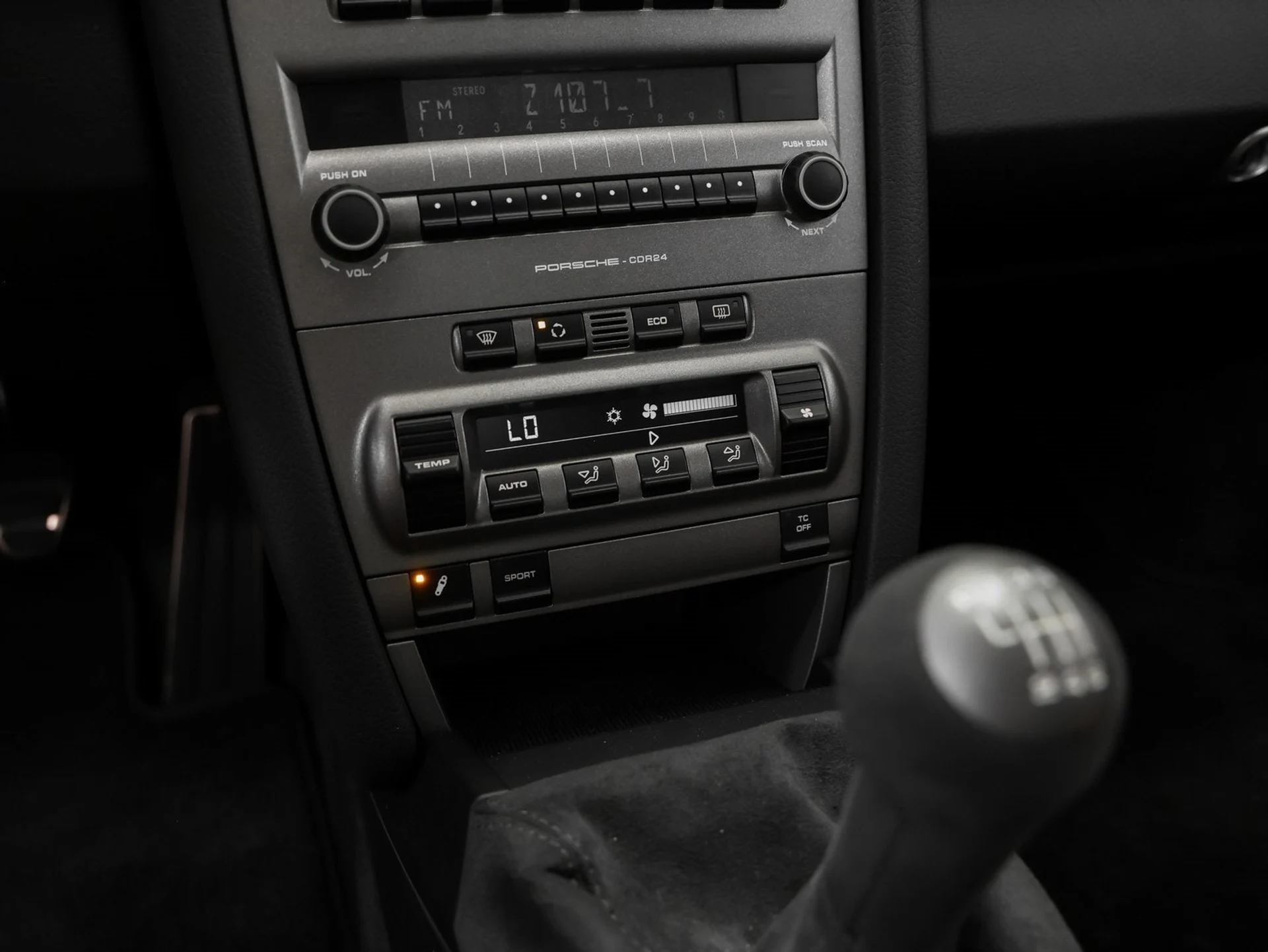 mph039_2821271364_40_8952e71c08