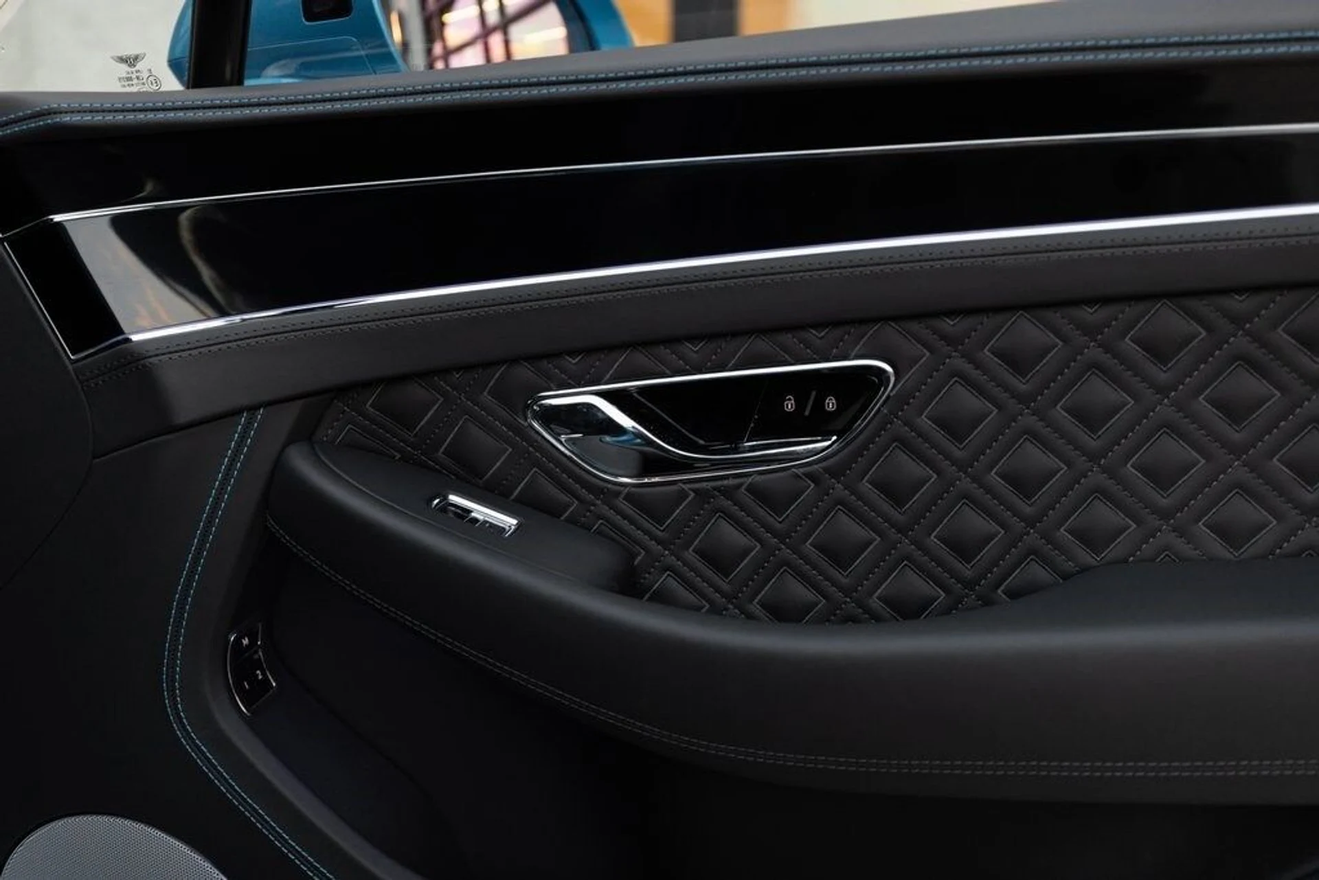 mph039_2821360605_8af483aa2740e926cf99b06a47bc5c6dx_267e68031d