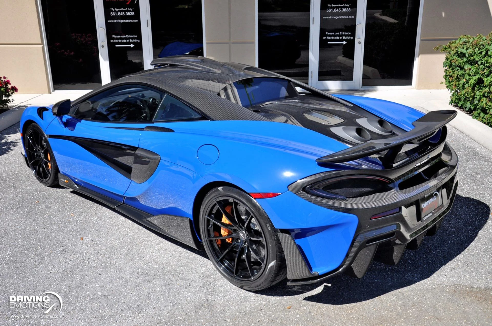 mph039_28279022_836_p40_l_43d4a1b368